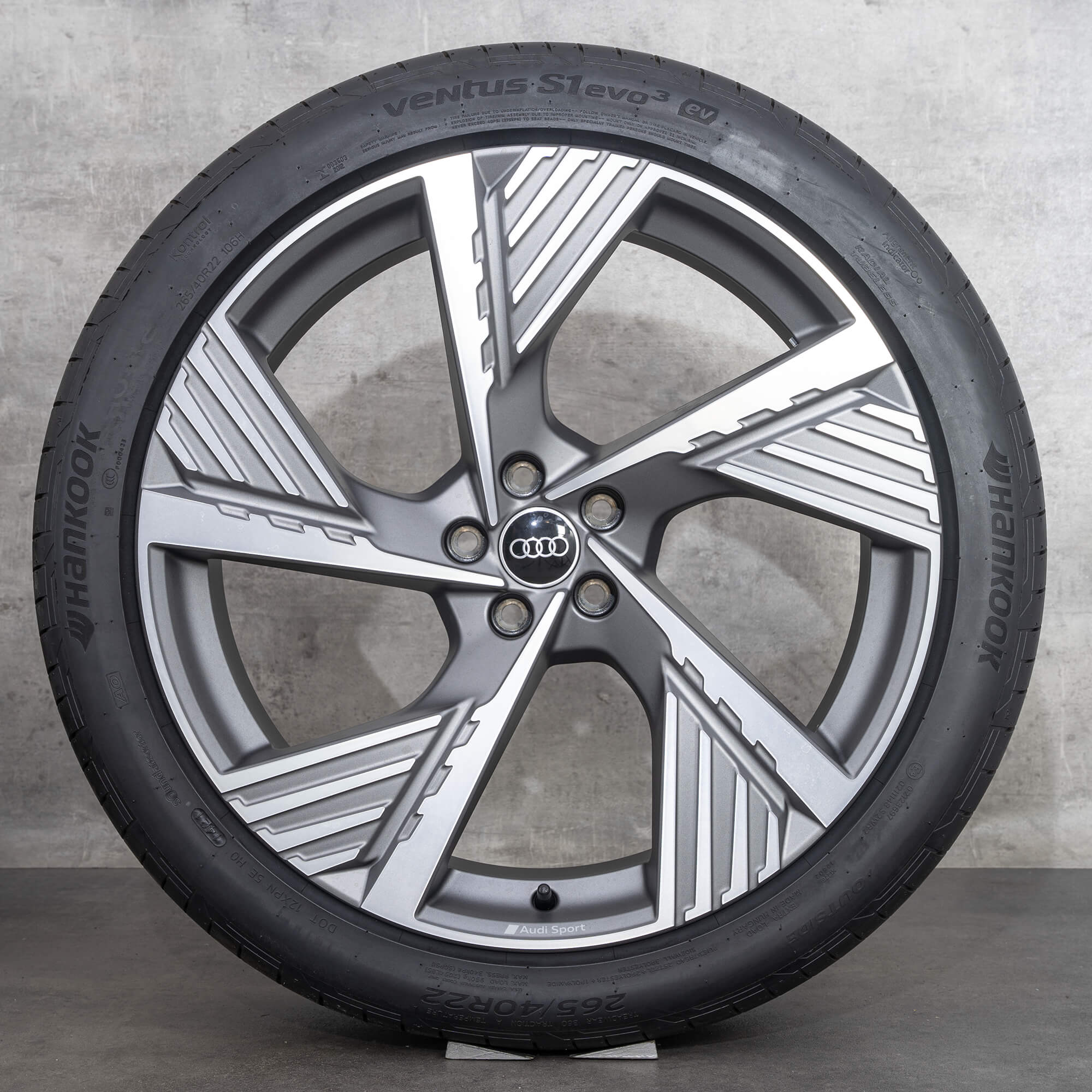 Audi 22 Inch Rims Q8 E Tron GE Summer Wheels Tires 4KE601025B NEW