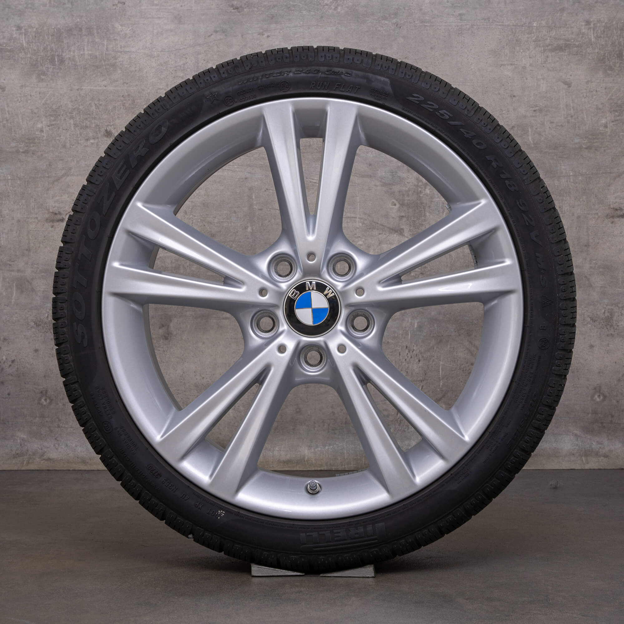 OEM BMW 1 series 2 winter wheels 18 inch F20 F21 F22 F23 rims styling 385 6796212 silver