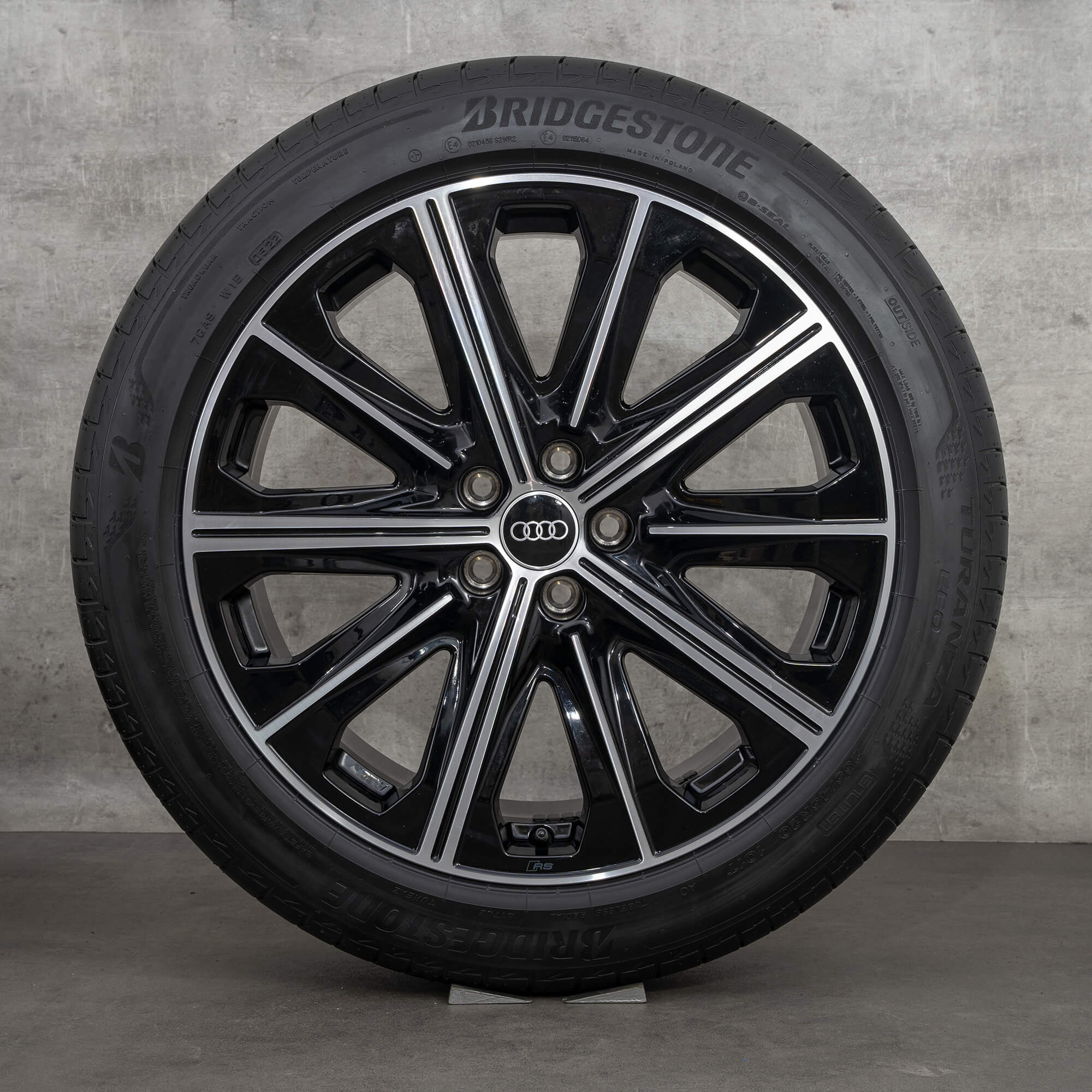 Audi 20 inch rims Q4 e-tron Sportback alloy summer tires wheels