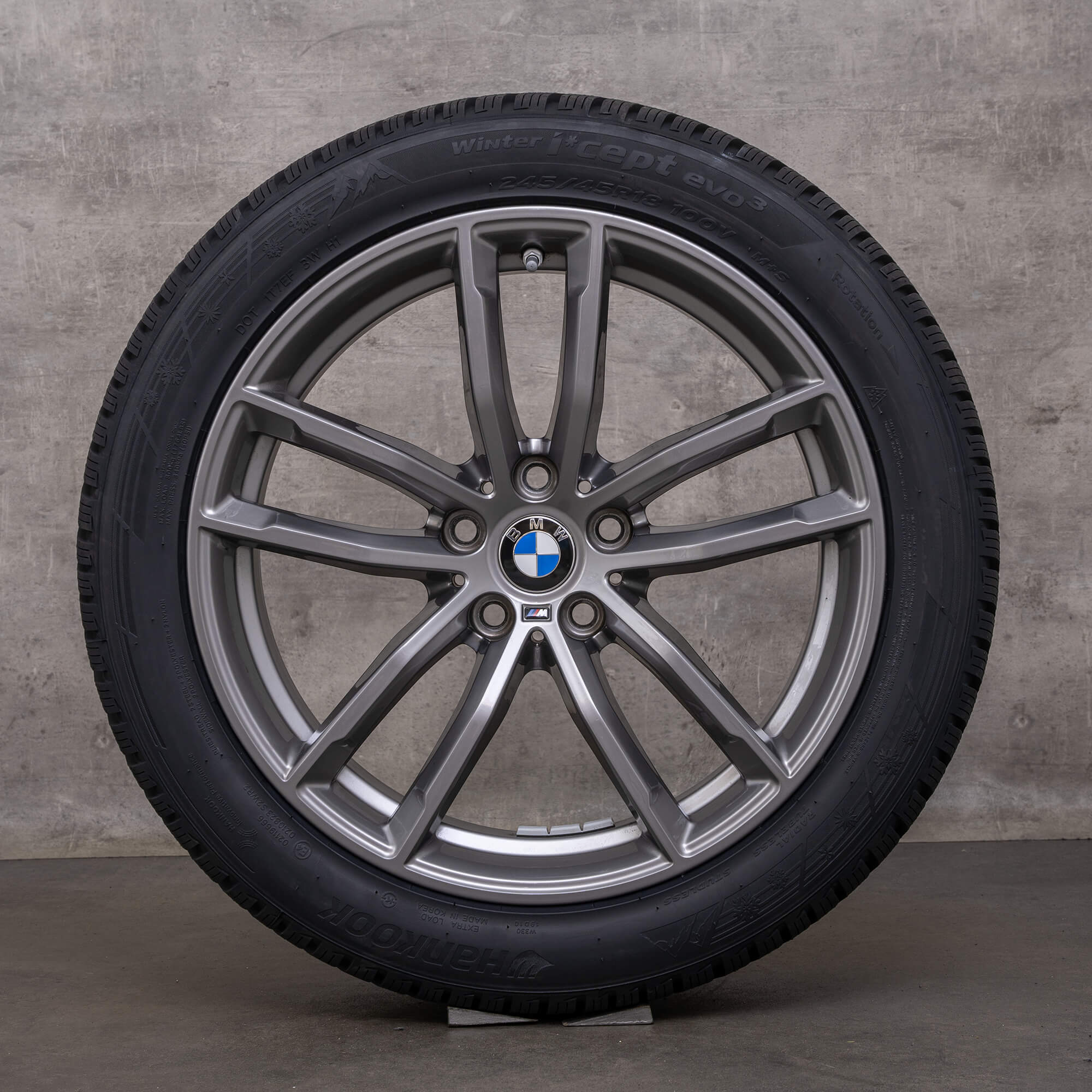 OEM BMW 5 Series Winter Wheels 18 inch G30 G31 WheelStyling 662 M 8093405 8093406 ferricgrey