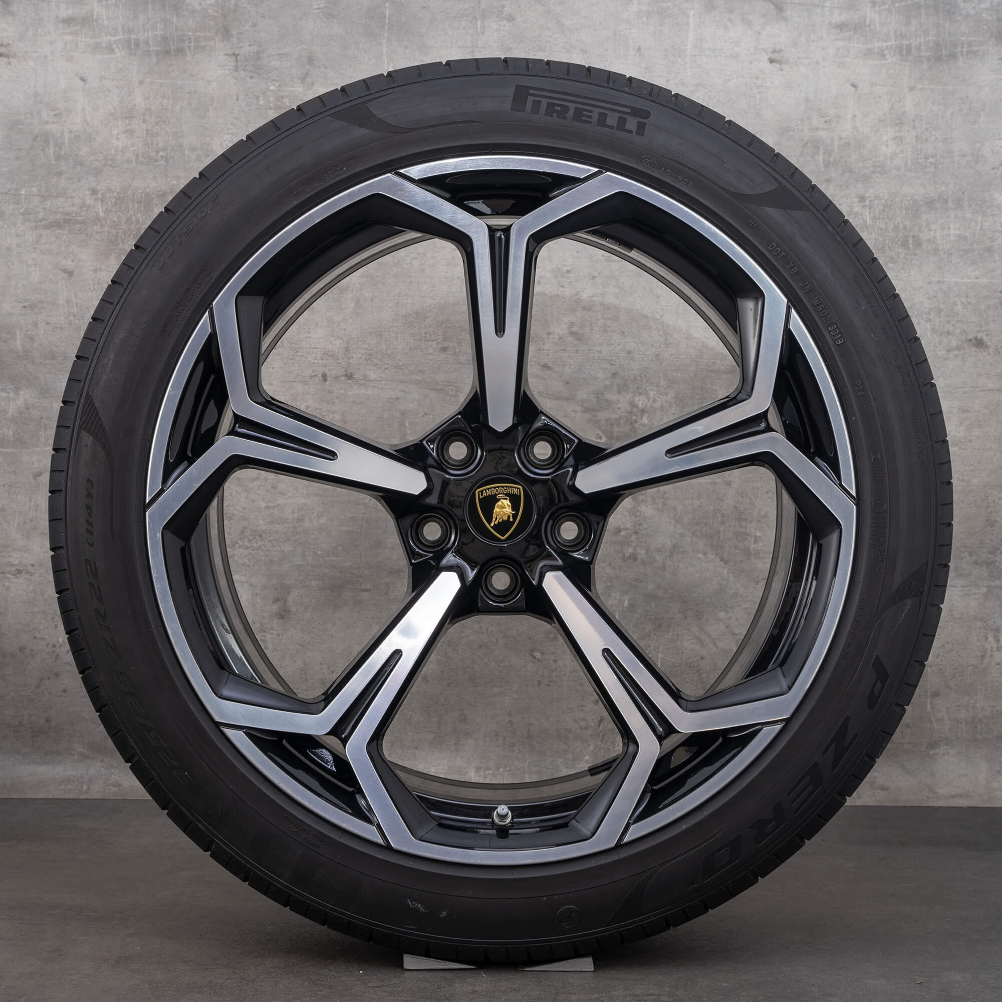 Lamborghini Urus 22 inch velgen zomervelgen zomerbanden aluminium NIEUW