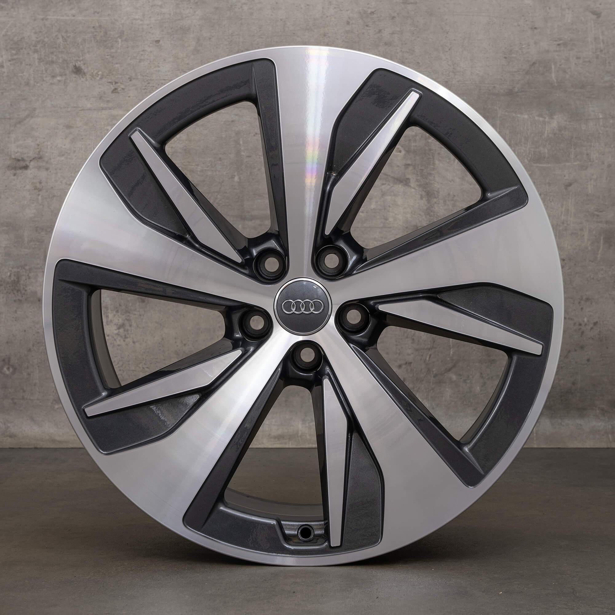 Originele Audi e-tron GE Q8 4KE 20 inch velgen 4KE601025AF antraciet