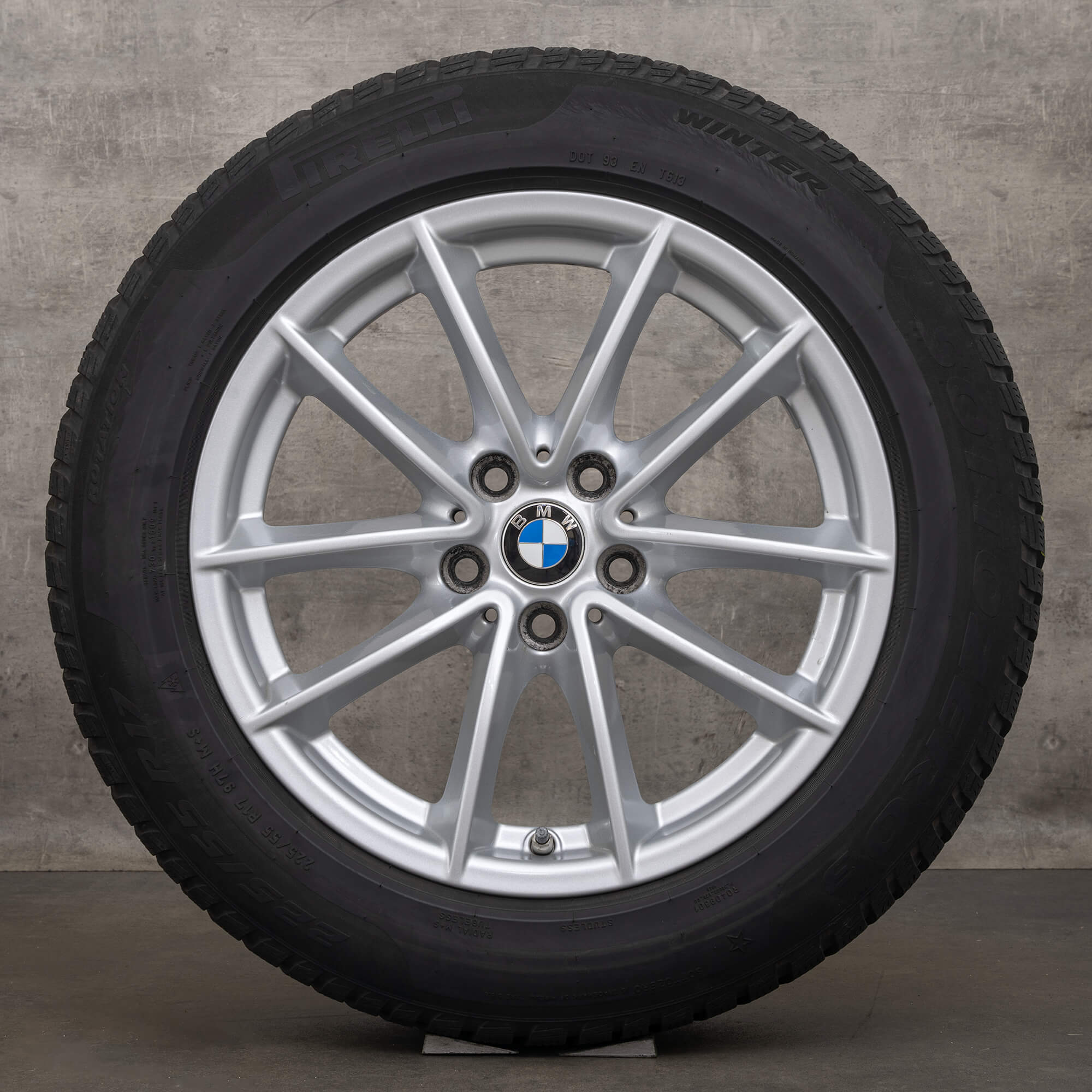 BMW Série 5 G30 G31 d'origine jantes 17 pouces pneus hiver 6868217 style 618 roues argent