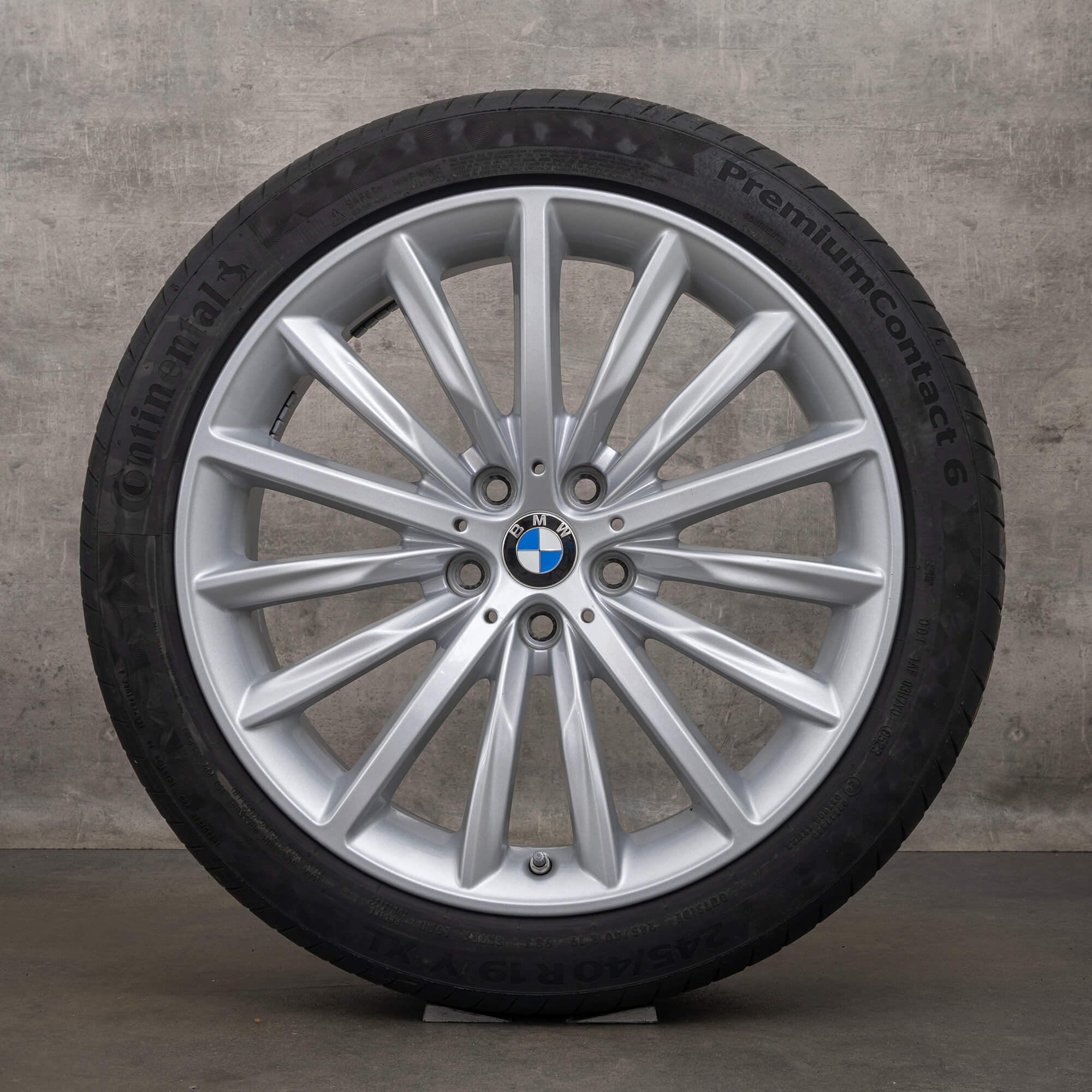 Jantes d'origine BMW Série 5 G30 G31 19 pouces pneus hiver style 633 6863419 roues argent