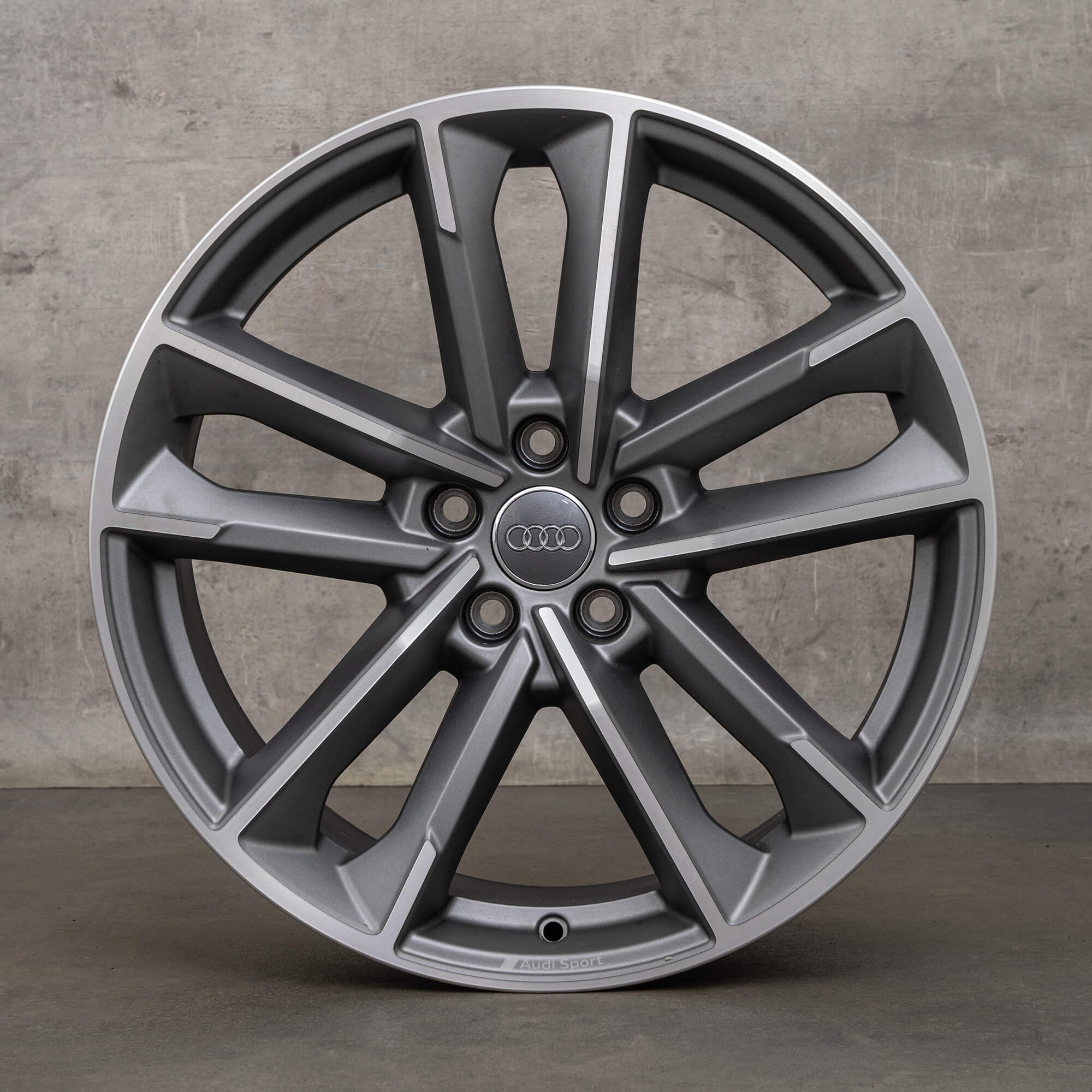 Audi Q3 SQ3 F3 19 inch rim 83A601025B aluminum titanium matt polished