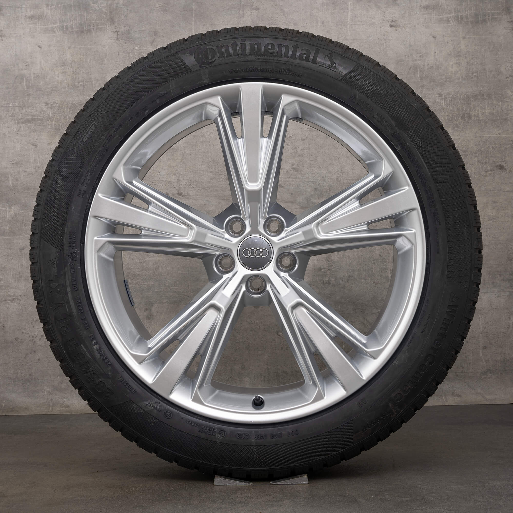 Audi Q8 SQ8 winter OEM wheels tires 21 inch rims 4M8601025H