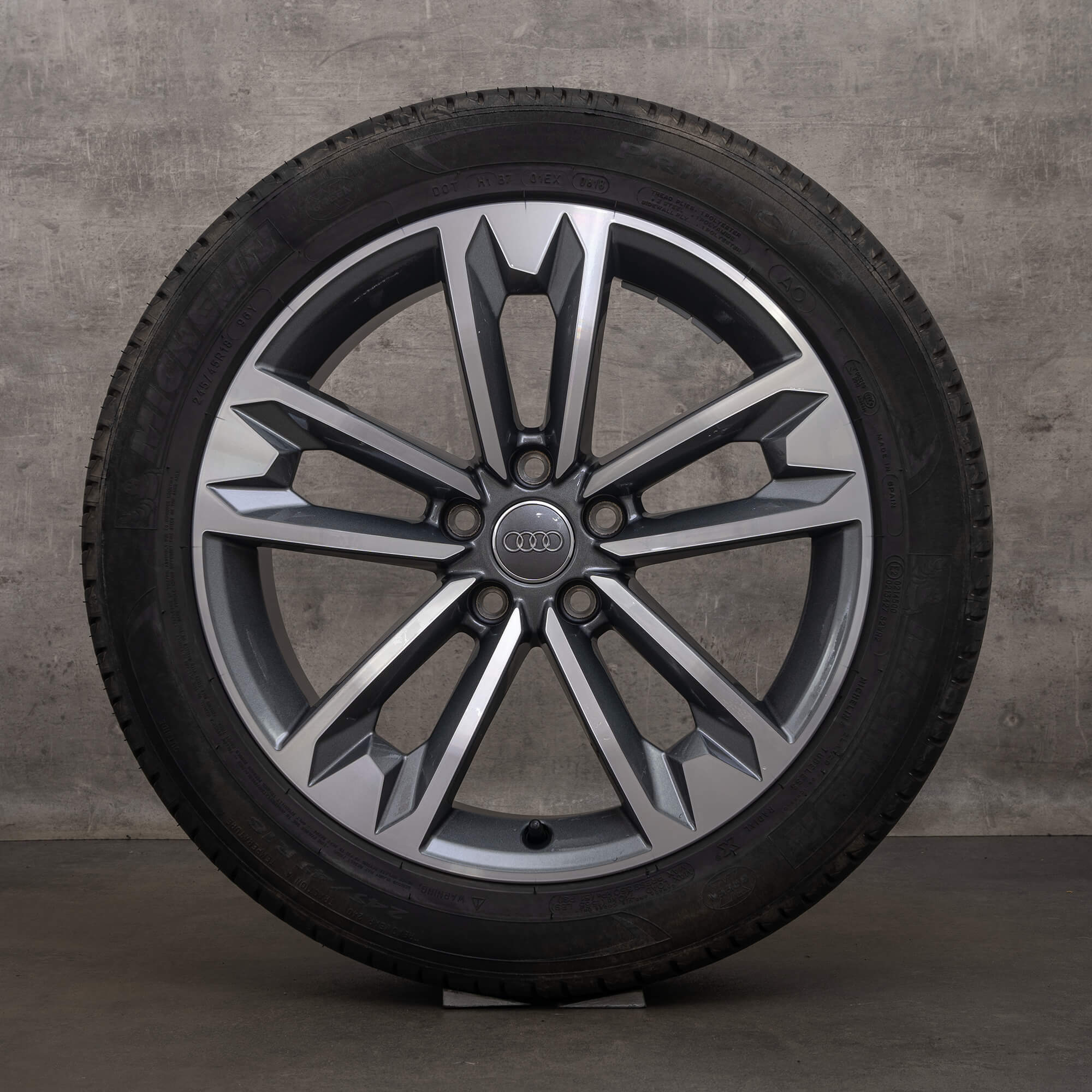 OEM Audi A4 rims 18 inch 8W B9 Allroad summer tires 8W9601025C titanium high-gloss wheels