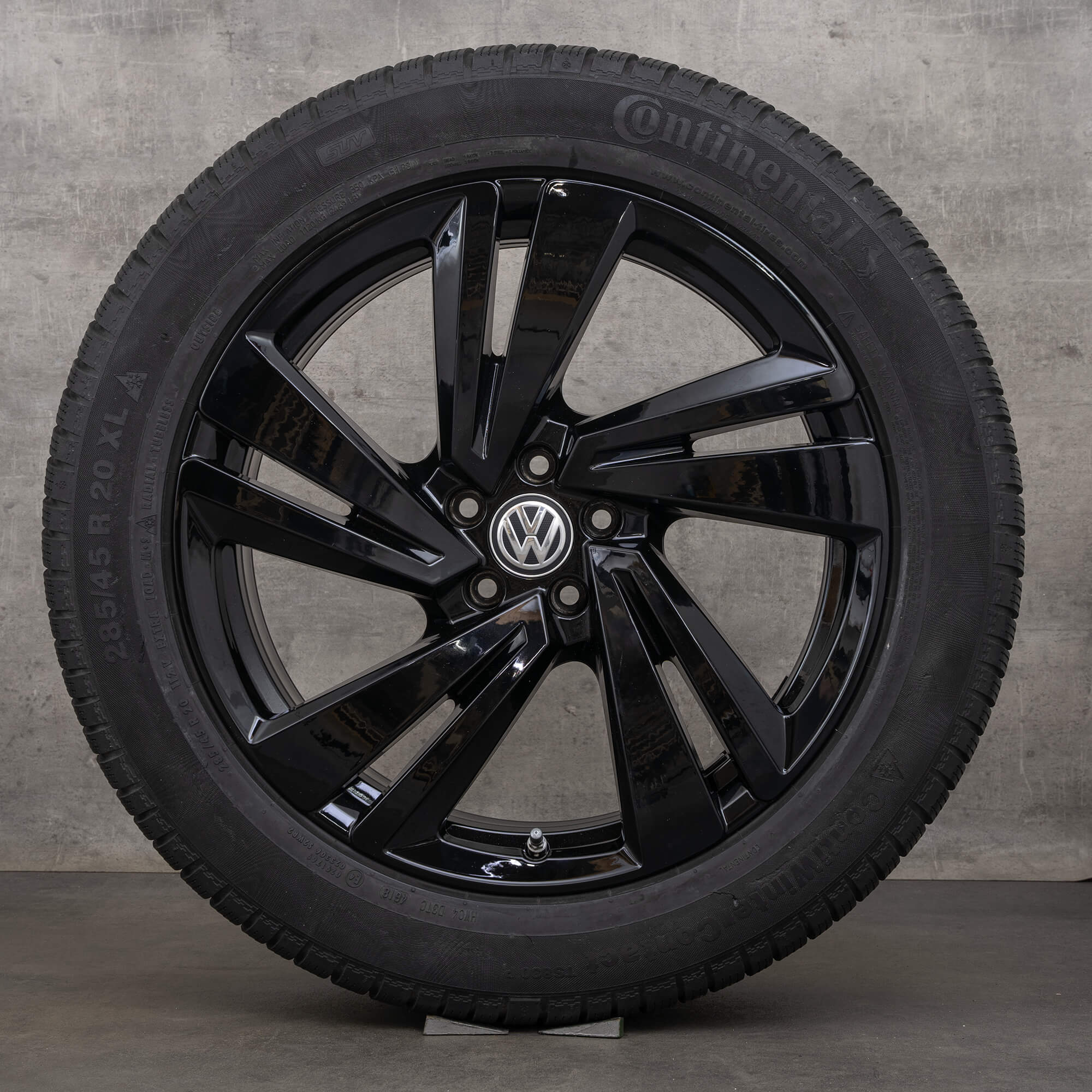 VW Touareg 3 CR winterwielen 20 inch velgen Nevada winterbanden 760601025S