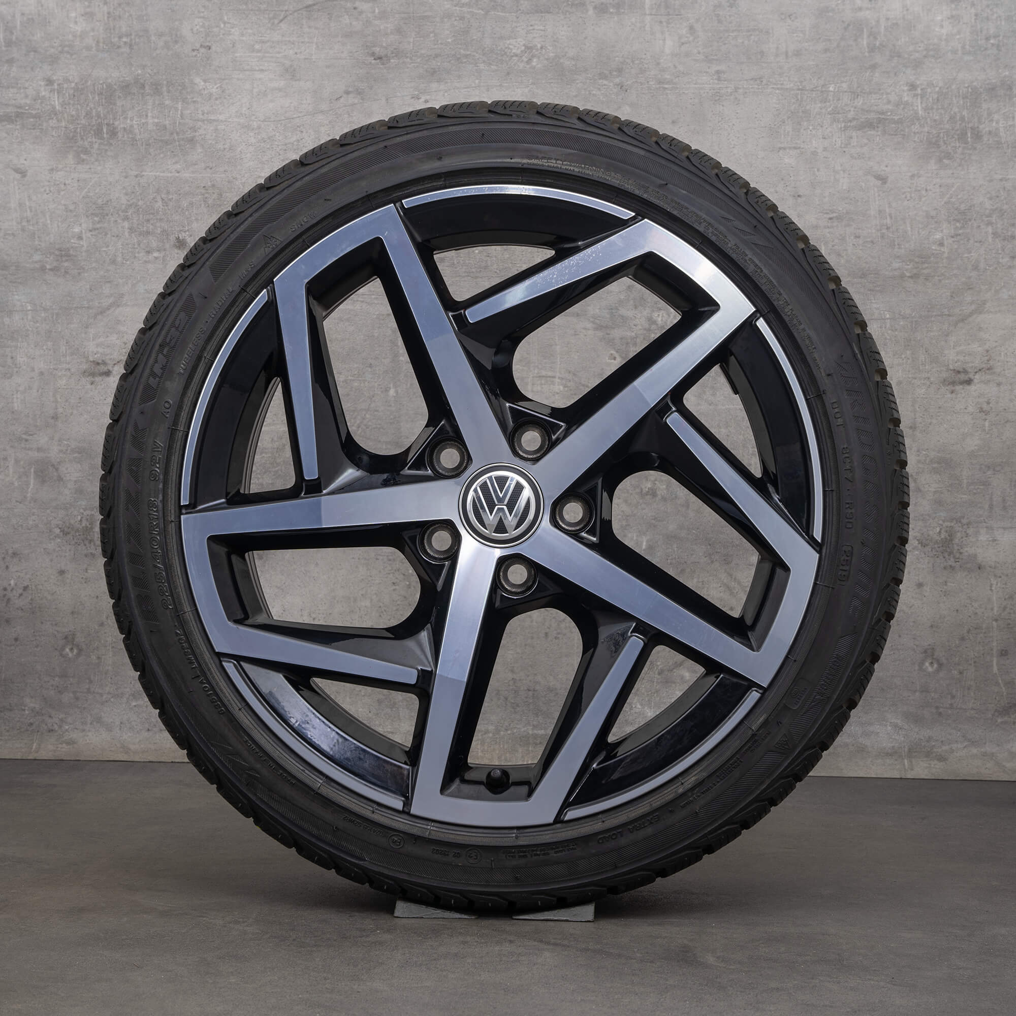 VW Golf 8 GTE GTI GTD winter wheels 18 inch rims tires 5H0601025G