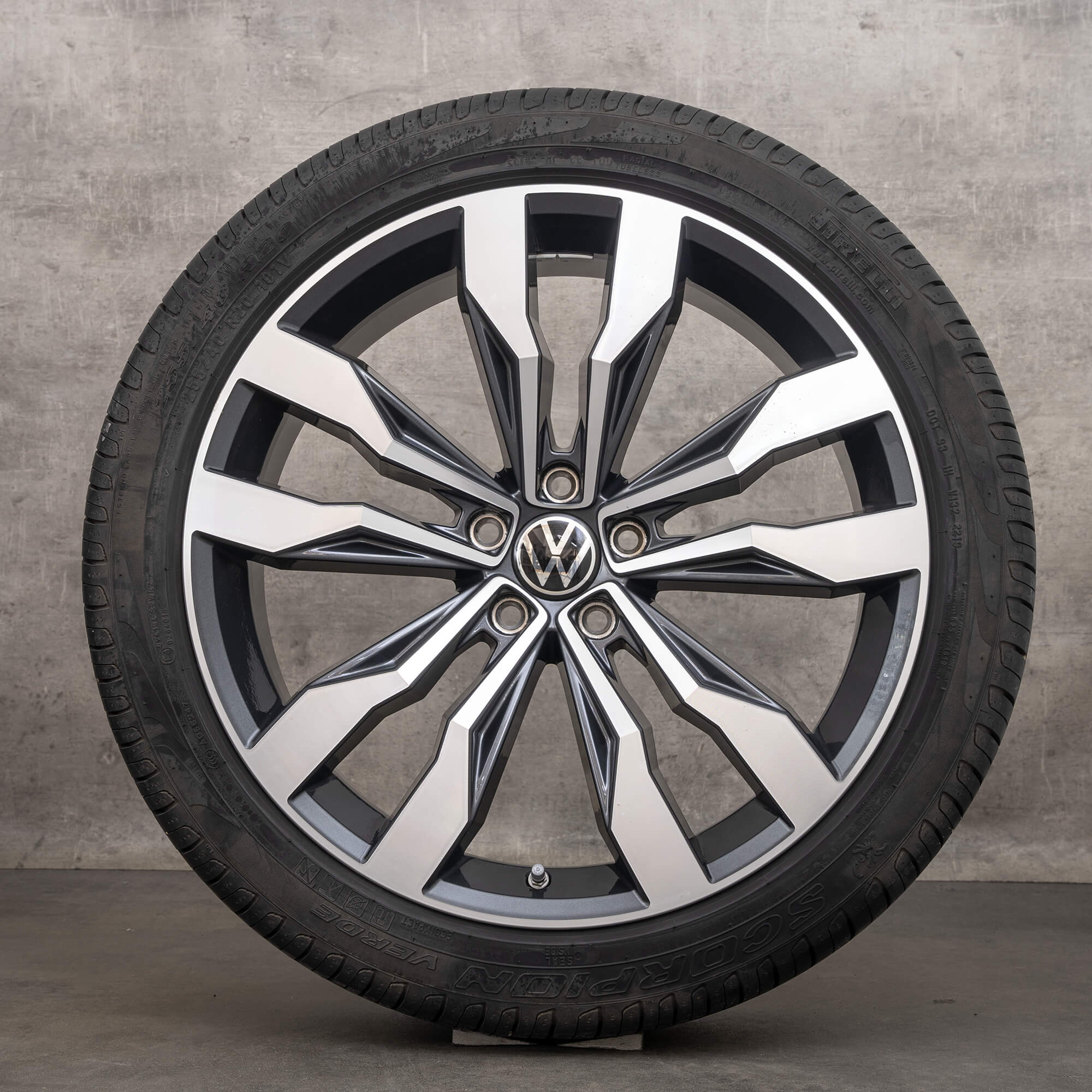 VW Tiguan 5NA summer wheels 20 inch rims tires 5NN601025Q Suzuka