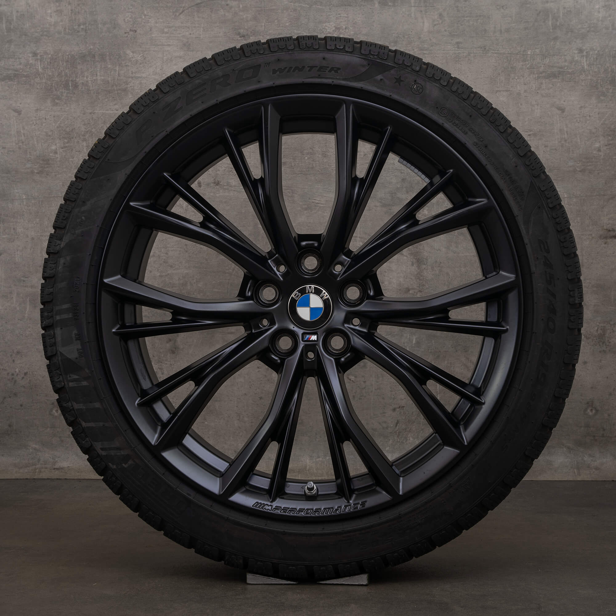 Jante originale BMW Seria 5 8 iarna 19 inch G30 G31 G14 G15 G16 stil jante 786 M 6885455 negru mat