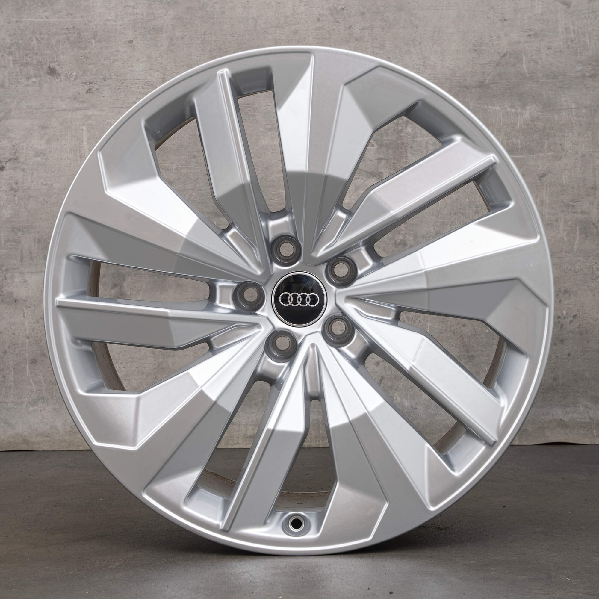 Audi 20 tommer fælge e-tron S & Sportback GE aluminiumsfælge 4KE601025E sølv