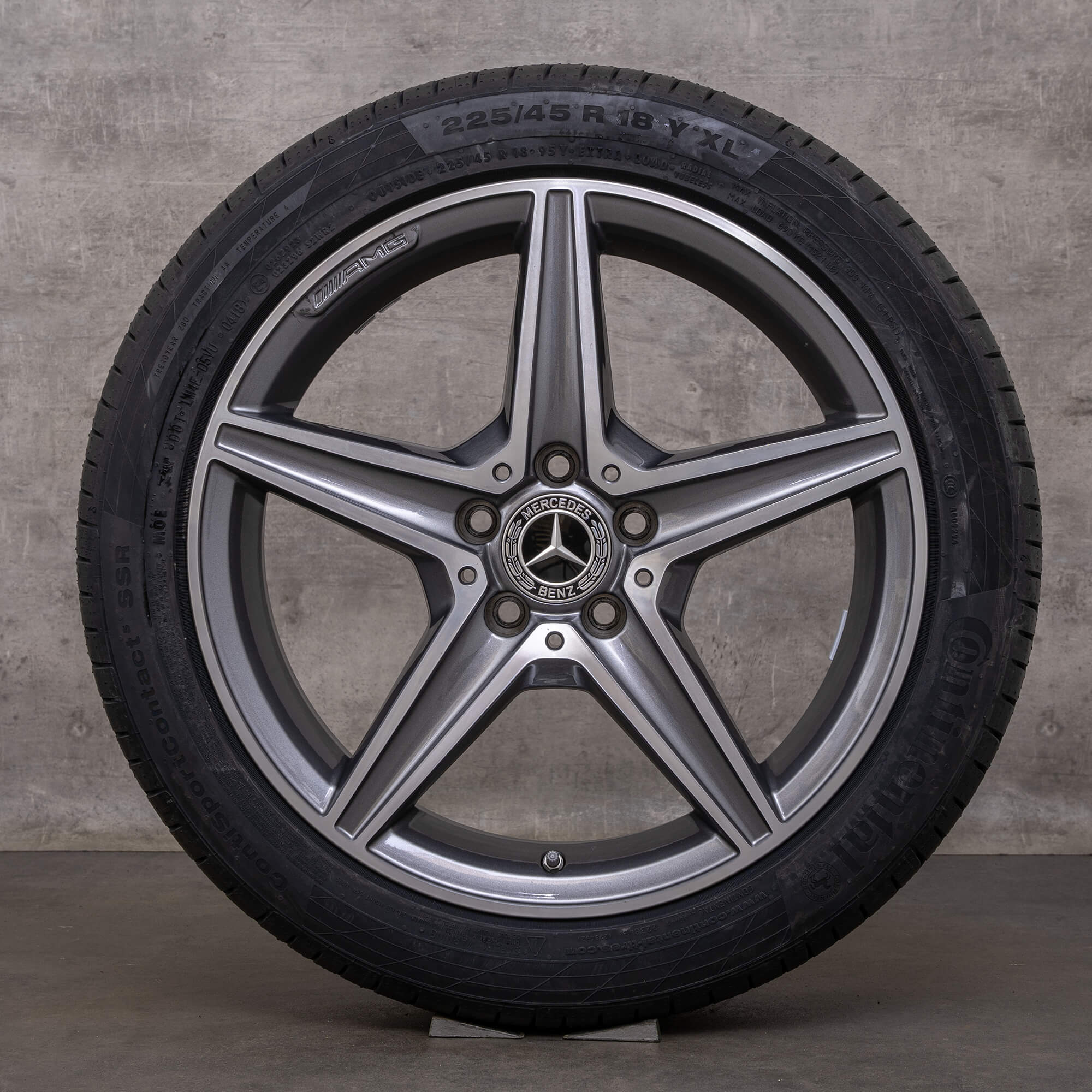 Originele Mercedes Benz C-Klasse AMG velgen 18 inch W205 S205 C205 A205 A2054011100 A2054011200 himalayagrijs glanzend gedraaid