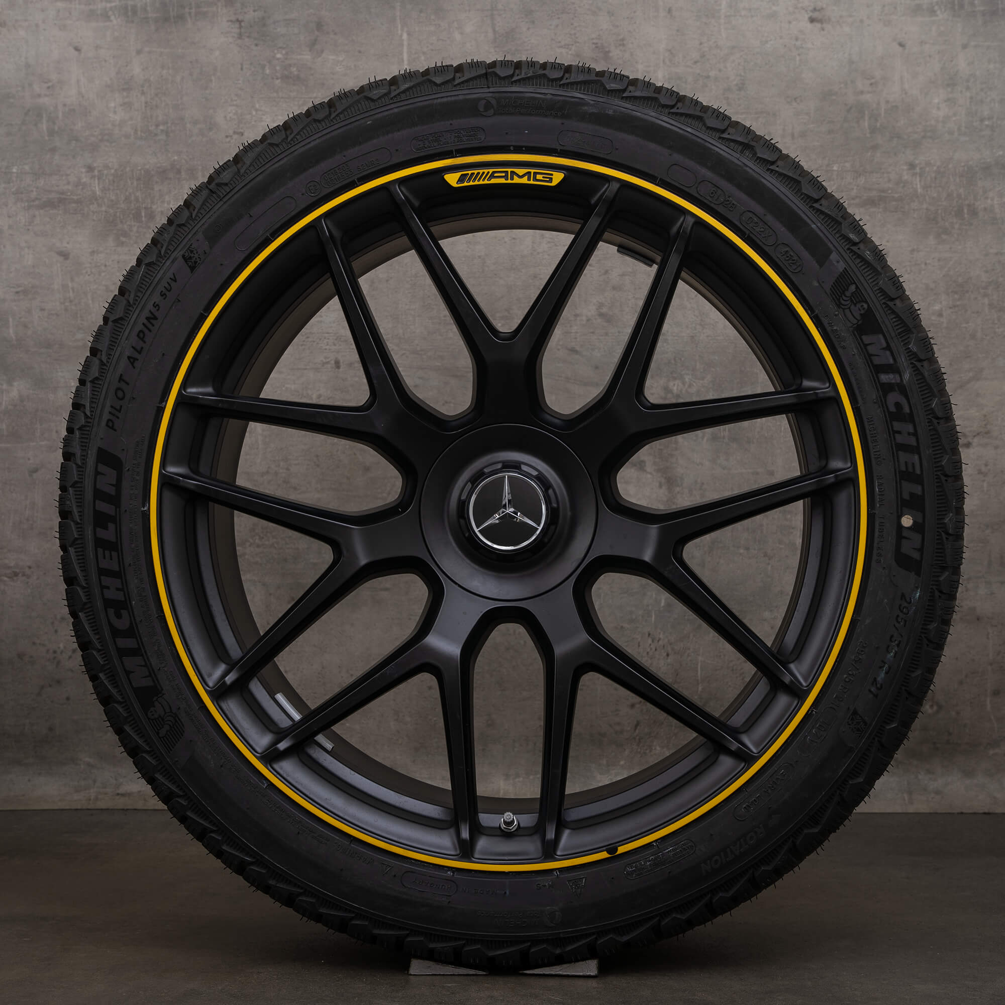 Original Mercedes Benz GLC 63 & S AMG Winterräder 21 Zoll C253 X253 Felgen A2534014000 A2534014100 schwarz matt mit gelben Felgenrand