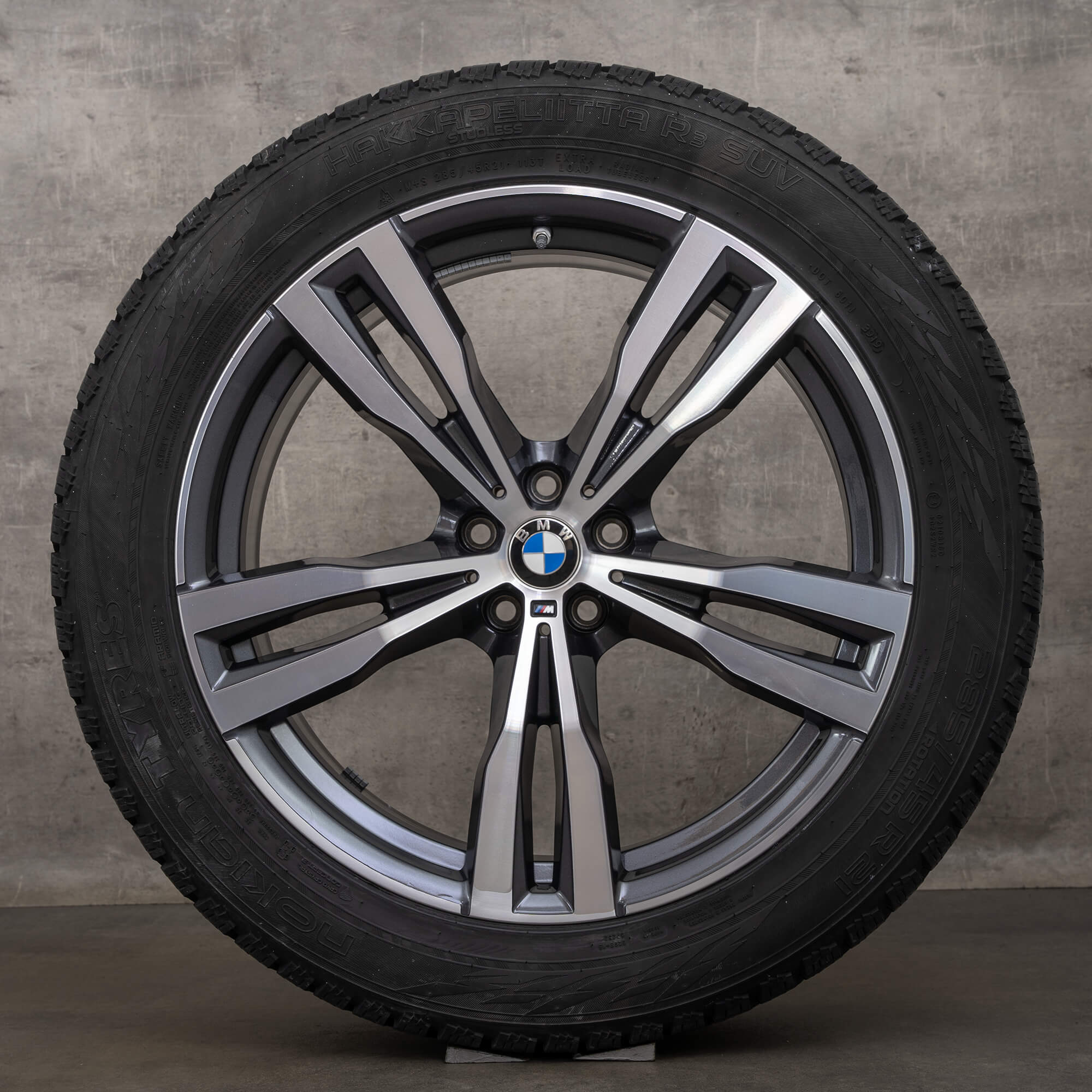 OEM BMW X7 G07 21 inch rims winter tires 754 M 8074220 orbit grey