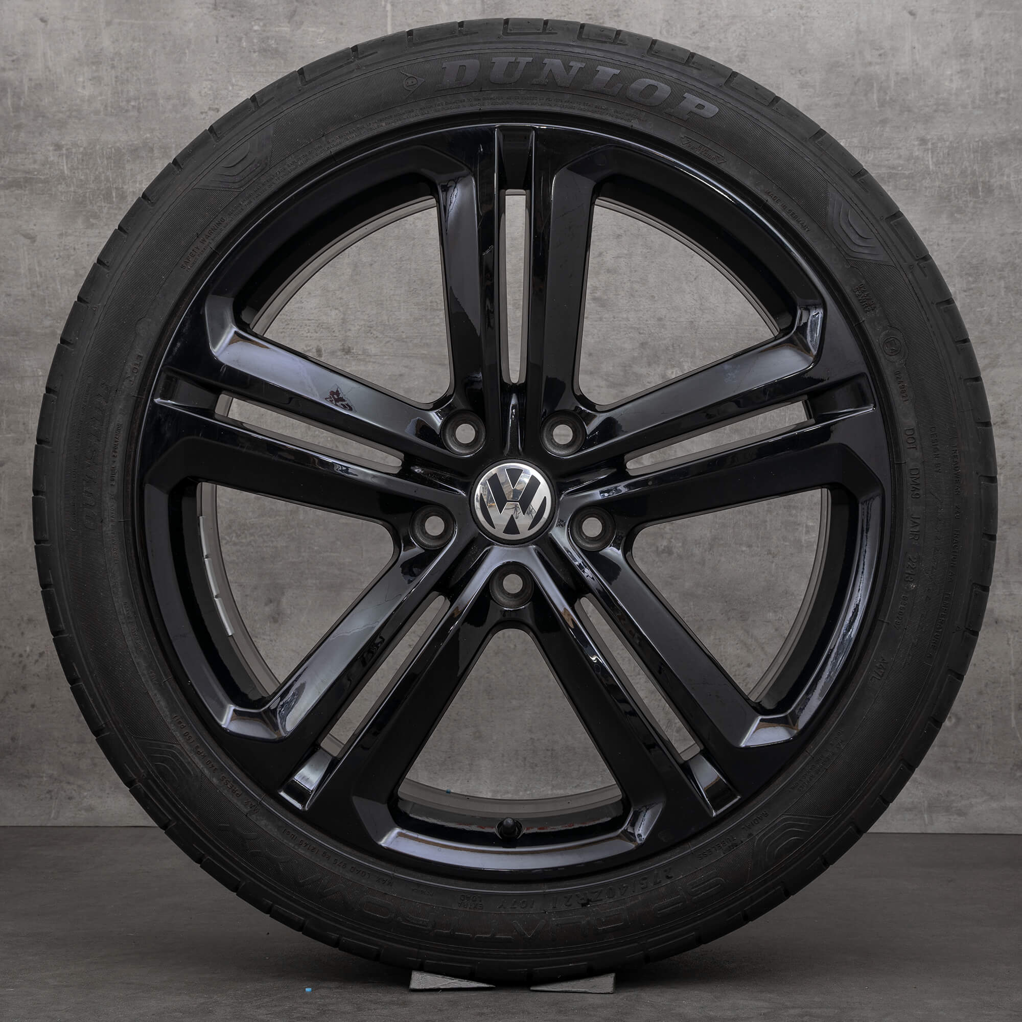 VW Touareg 7P zomerwielen 21 inch velgen Mallory zomerbanden 7P6601025N