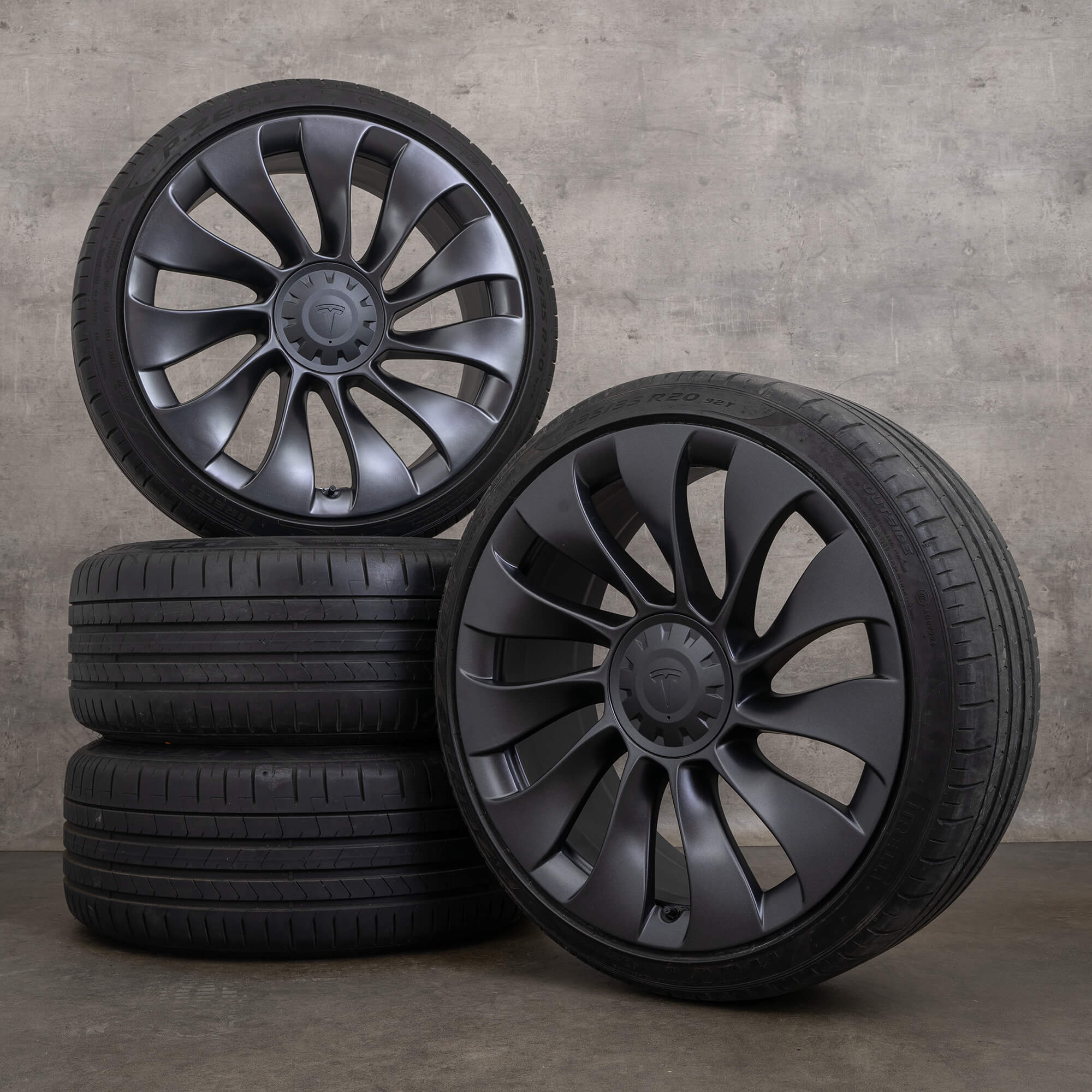 Tesla Model 3 summer wheels 20 inch rims tires 1044267-00-A