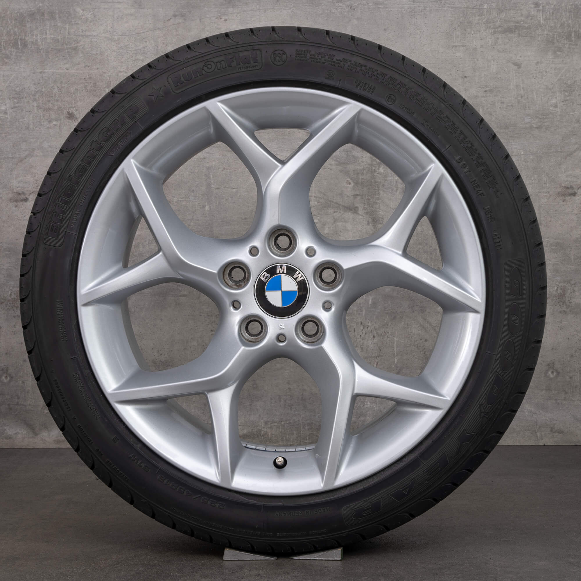 BMW X1 E84 anvelope de vara 6789145 jante 18 inch stil 322 roti vara