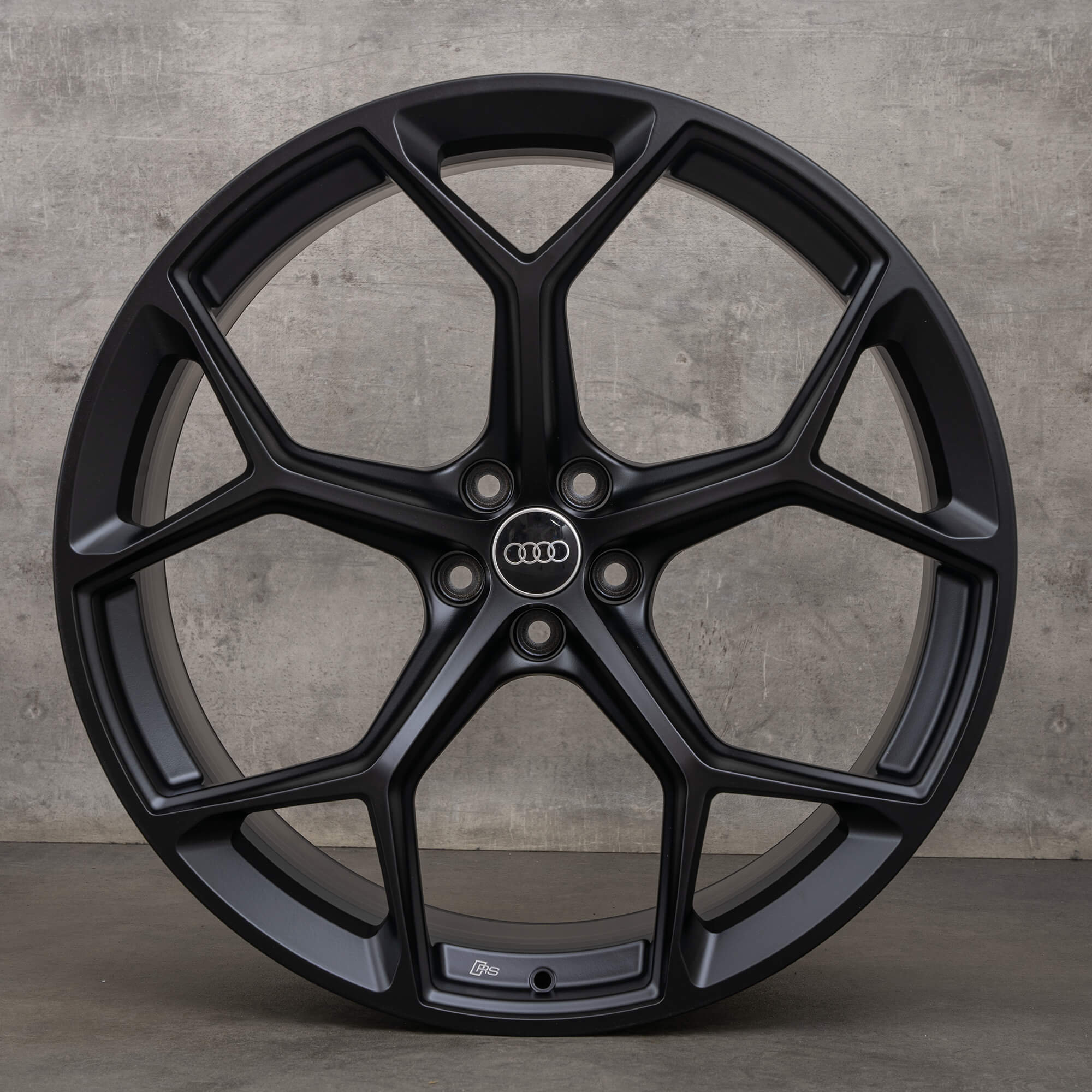 Originale Audi RS Q8 4M8 23 tommer fælge 4M8601025CM sorte matte aluminiumsfælge NYE