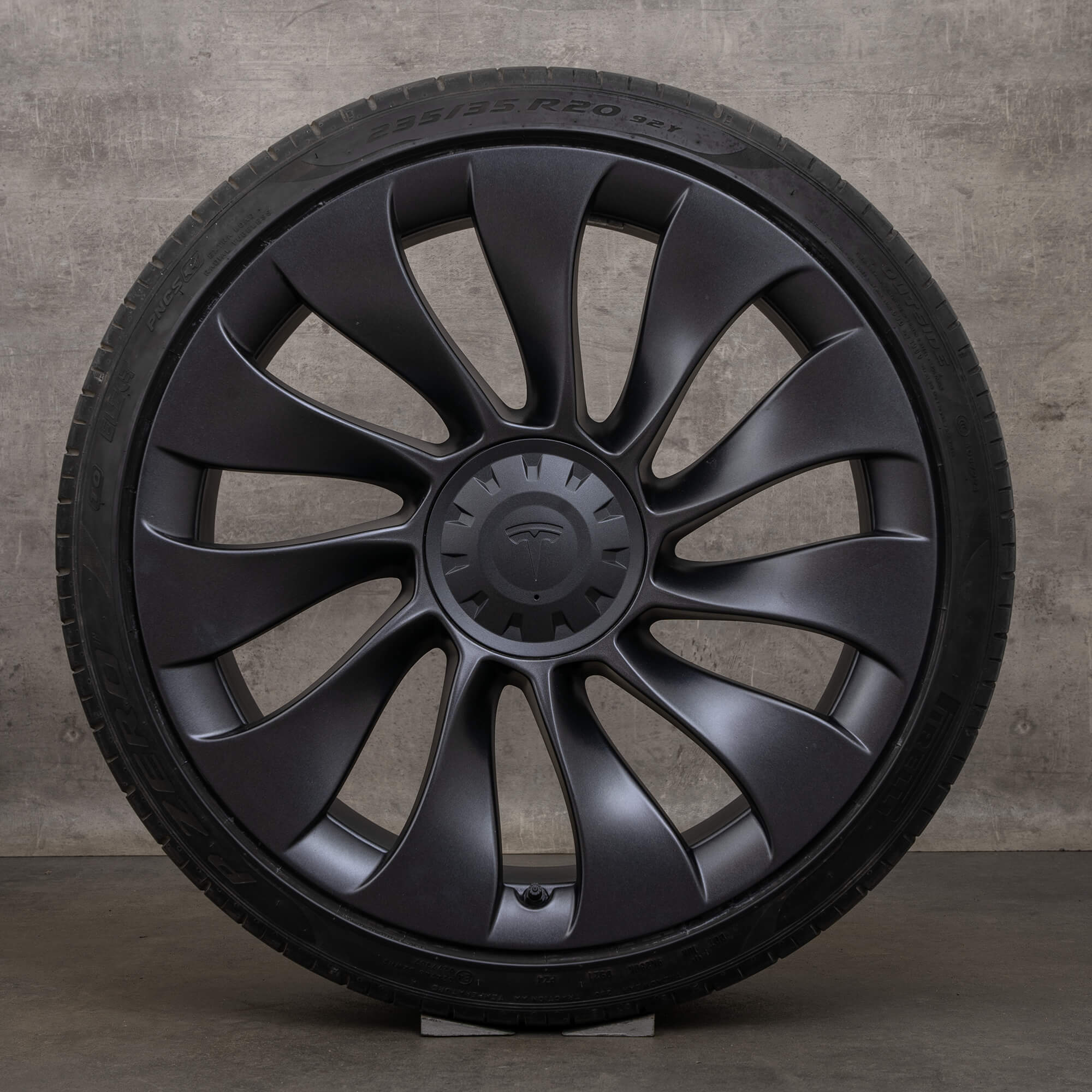 Tesla Model 3 summer wheels 20 inch rims tires 1044267-00-A