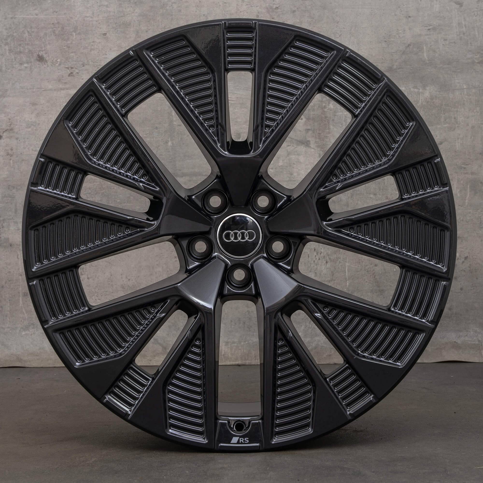 Audi Q8 e-tron & GE 21 inch rims 4KE601025BC