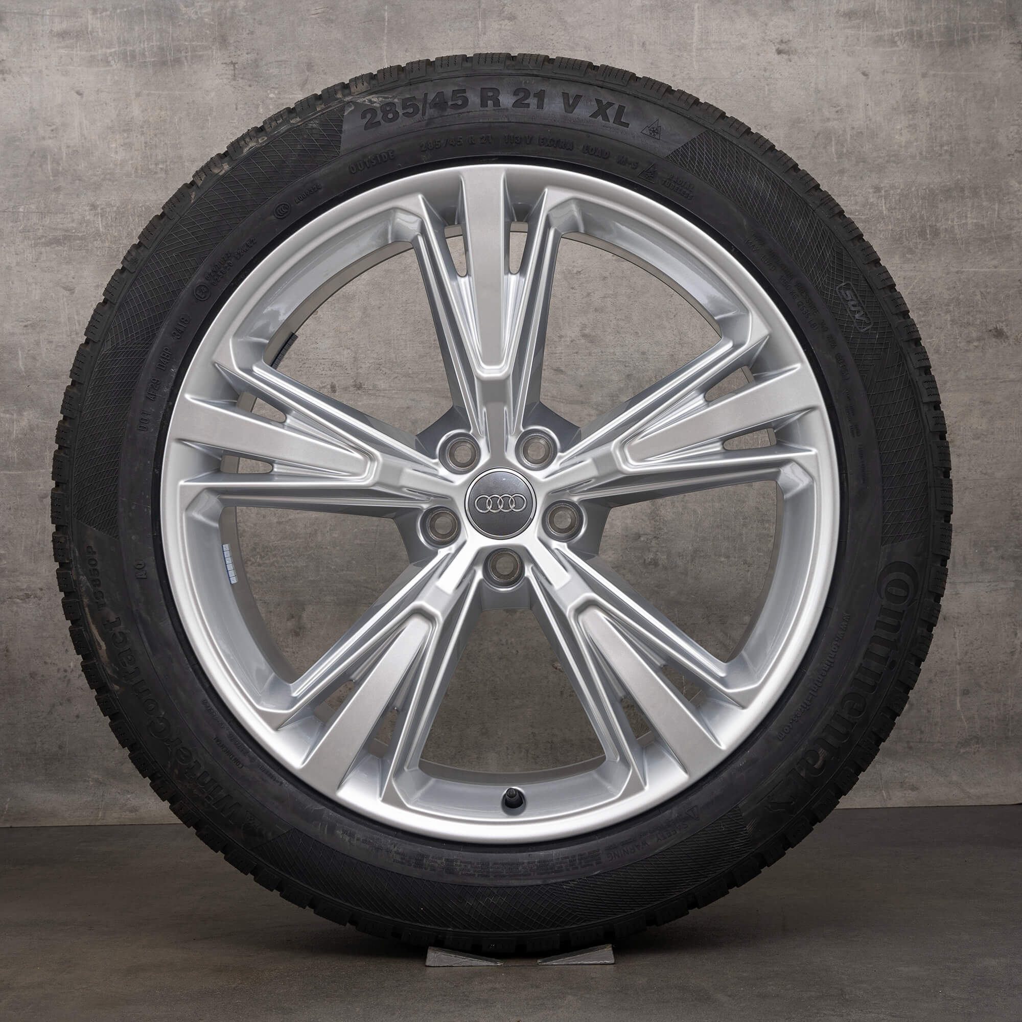 Audi Q8 SQ8 winter OEM wheels tires 21 inch rims 4M8601025H