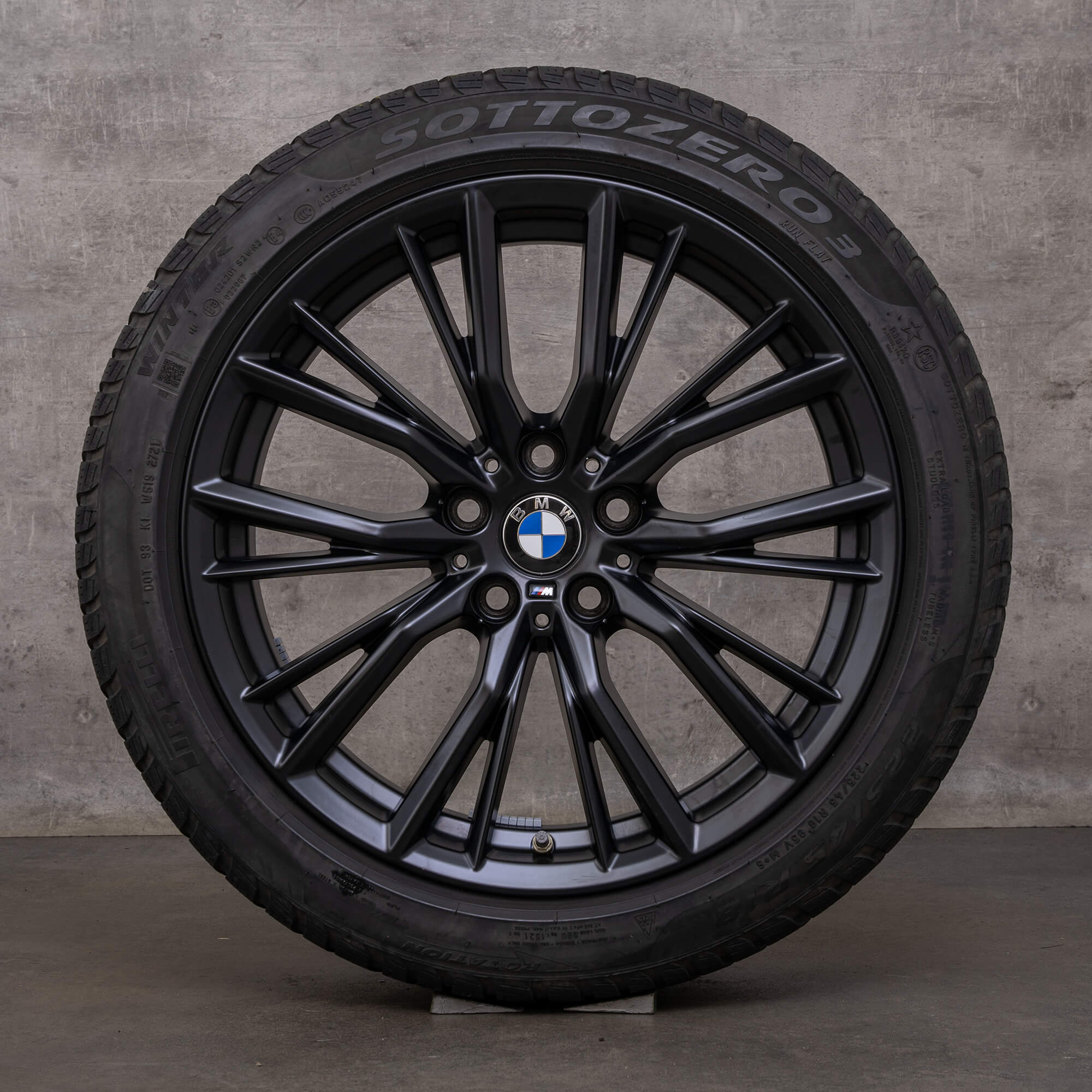 Originální zimni kompletni alu kola BMW řady 2 3 4 18" G42 G20 G21 G22 G23 disky styling 796 M 6885305 6885306 černá matná