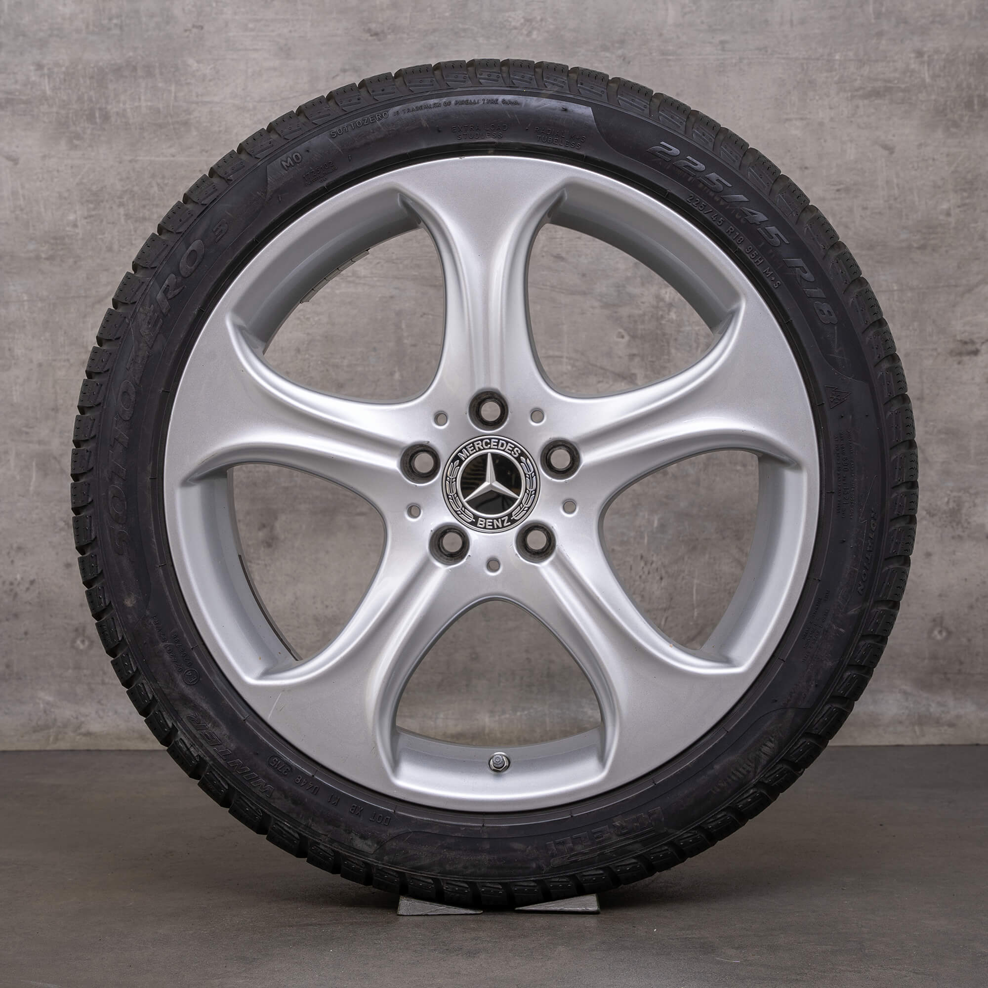 Originele Mercedes Benz C-Klasse winterwielen 18 inch W205 S205 C205 A205 velgen A2054010600 zilver