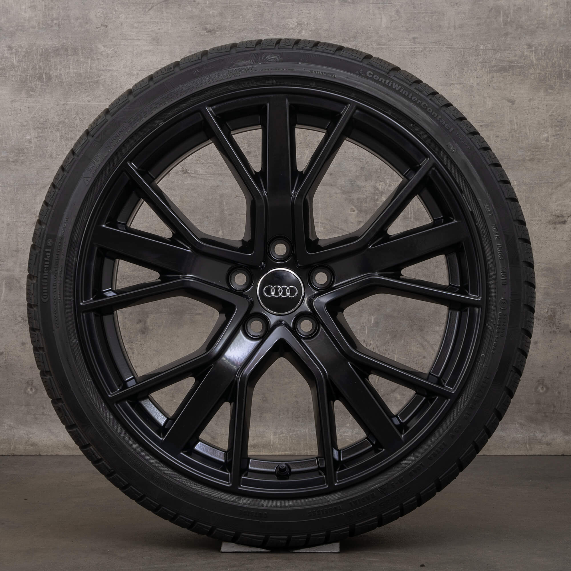 Jante originale Audi A4 S4 19 inch B9 8W anvelope de vara 8W0601025DH jante negre