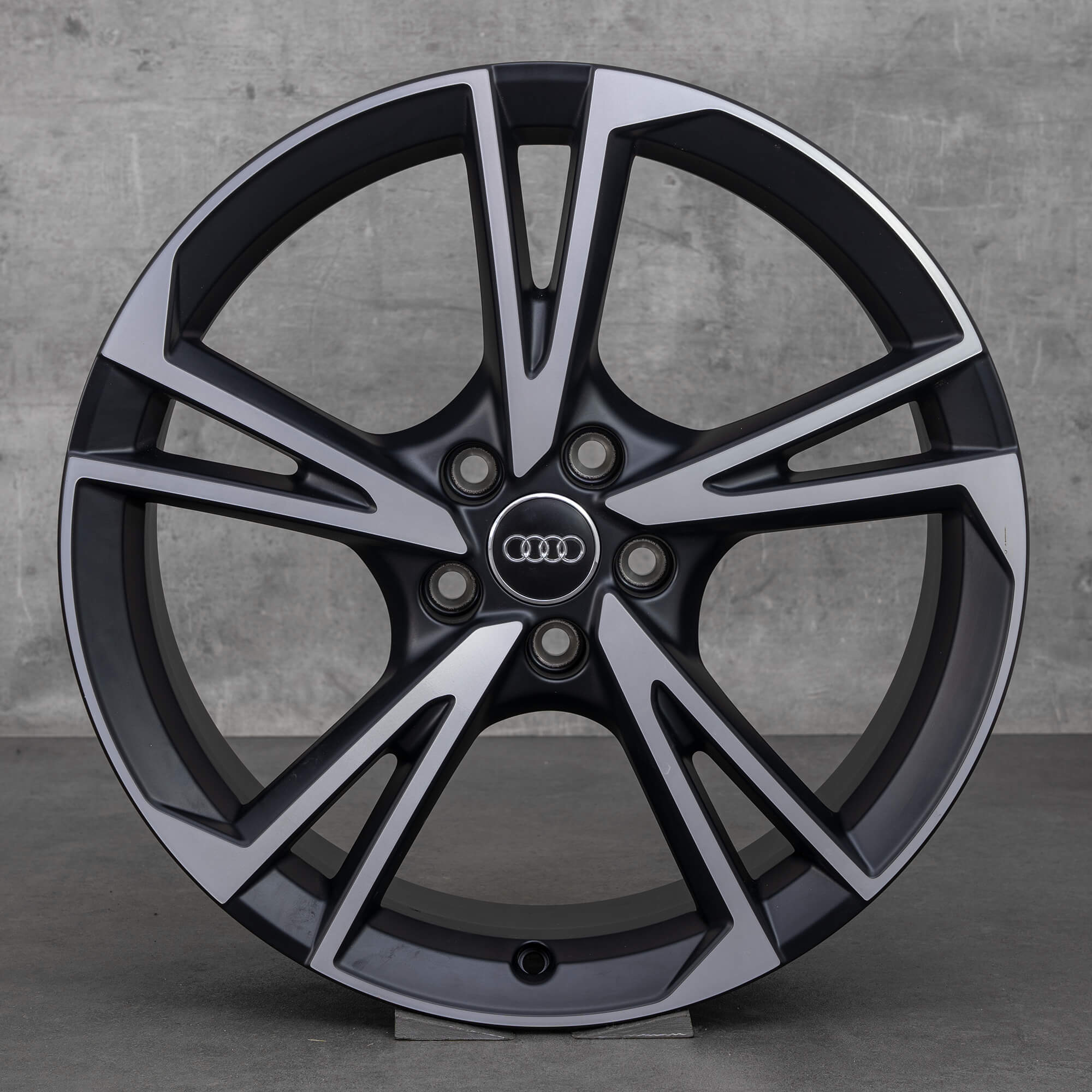 Jante Audi 19 inch A3 S3 RS3 8V Jante aluminiu Falx 8V0071499 NOU