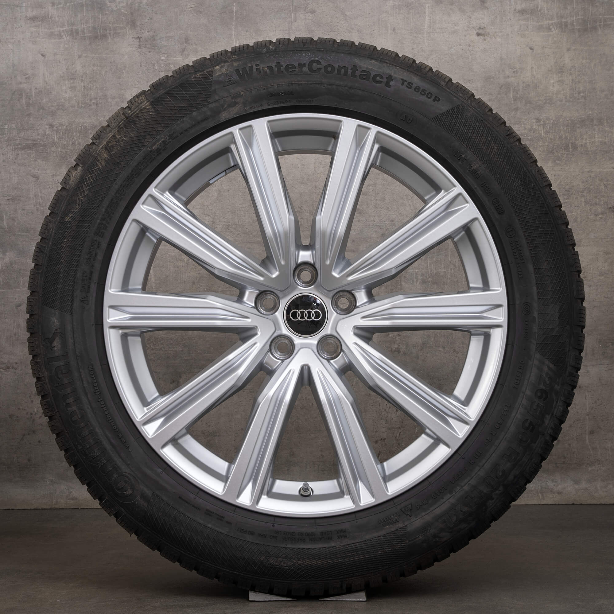 Original Audi Q8 SQ8 4M 20 inch winter tires rims 4M8601025T silver