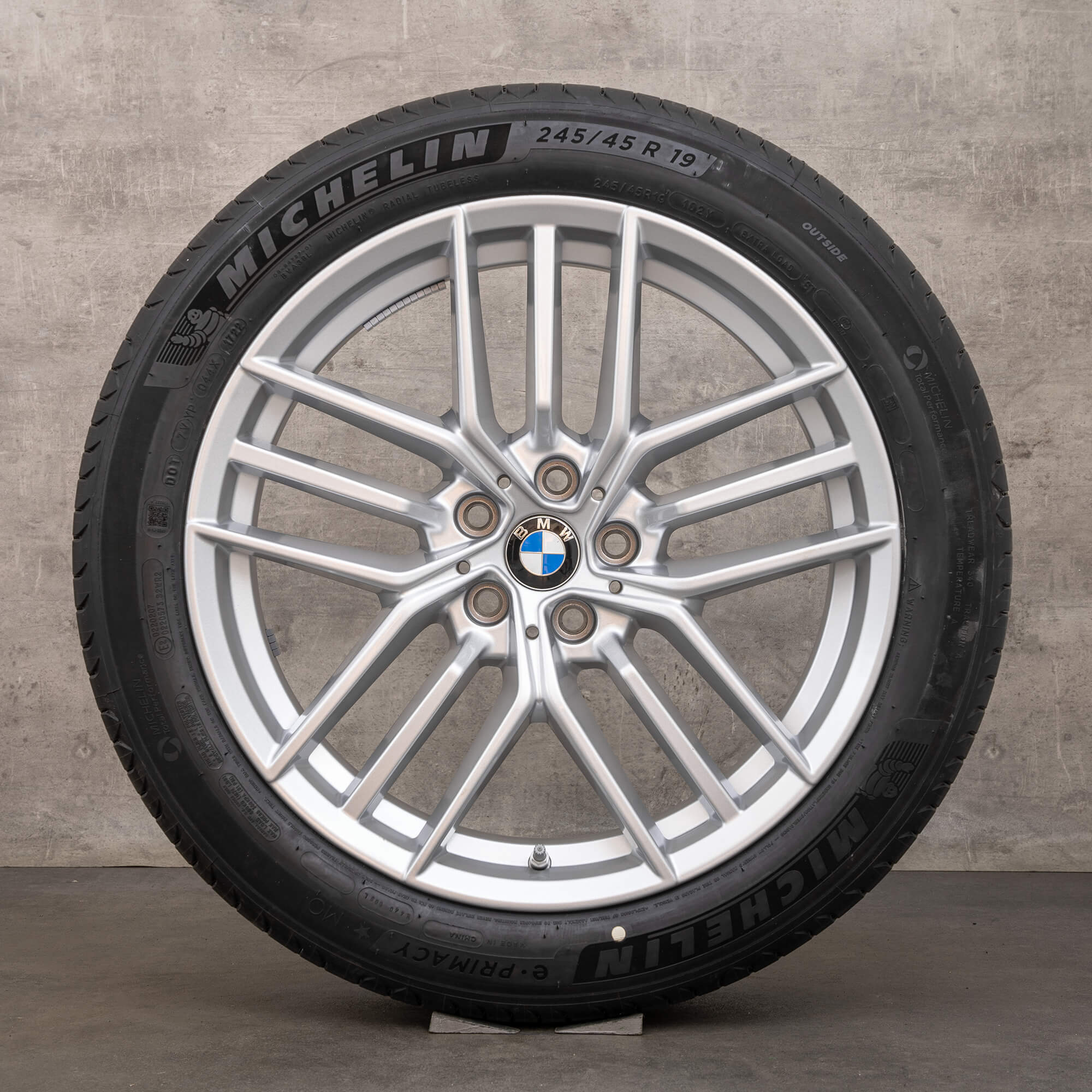 BMW 5 Series G60 i5 summer wheels tires 19 inch rims 5A324D6