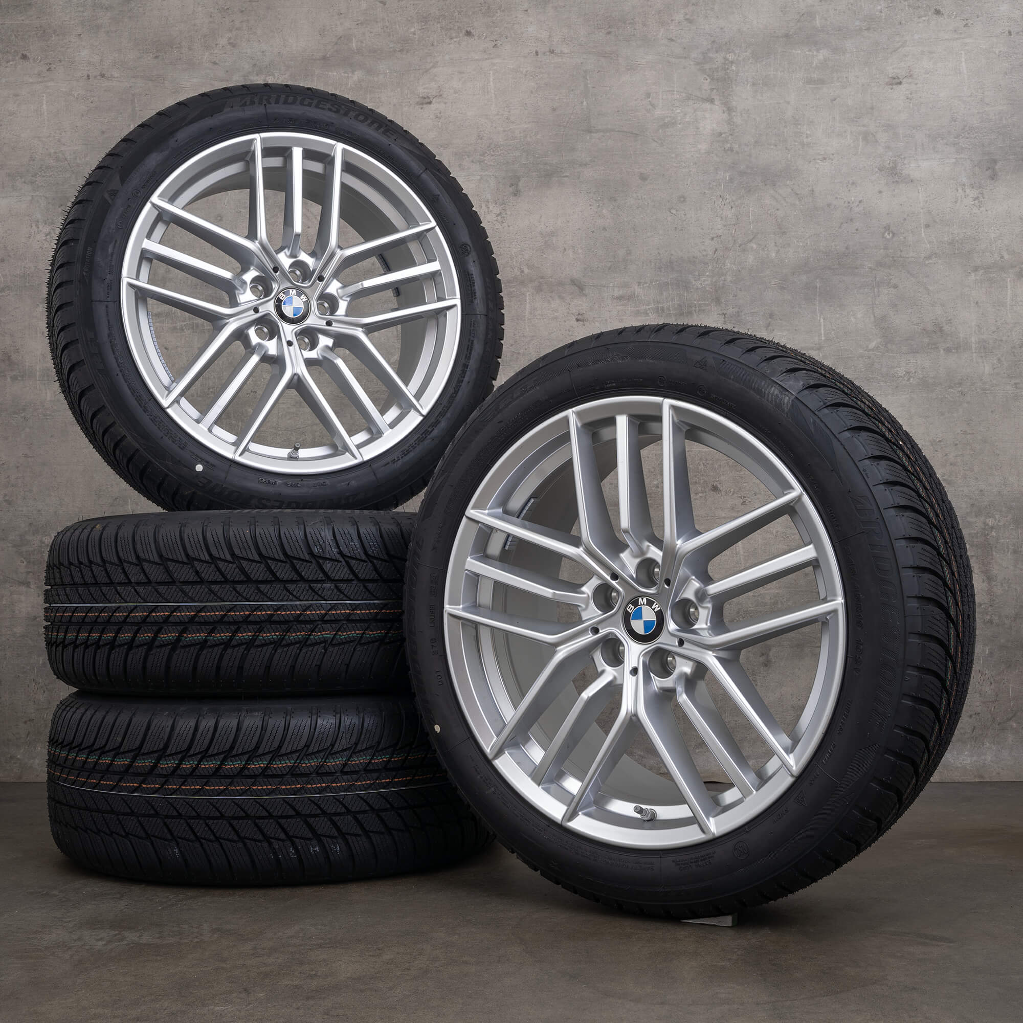 Cerchi invernali originali BMW Serie 5 i5 19 pollici G60 G61 styling 933 5A324D6 argento NUOVO