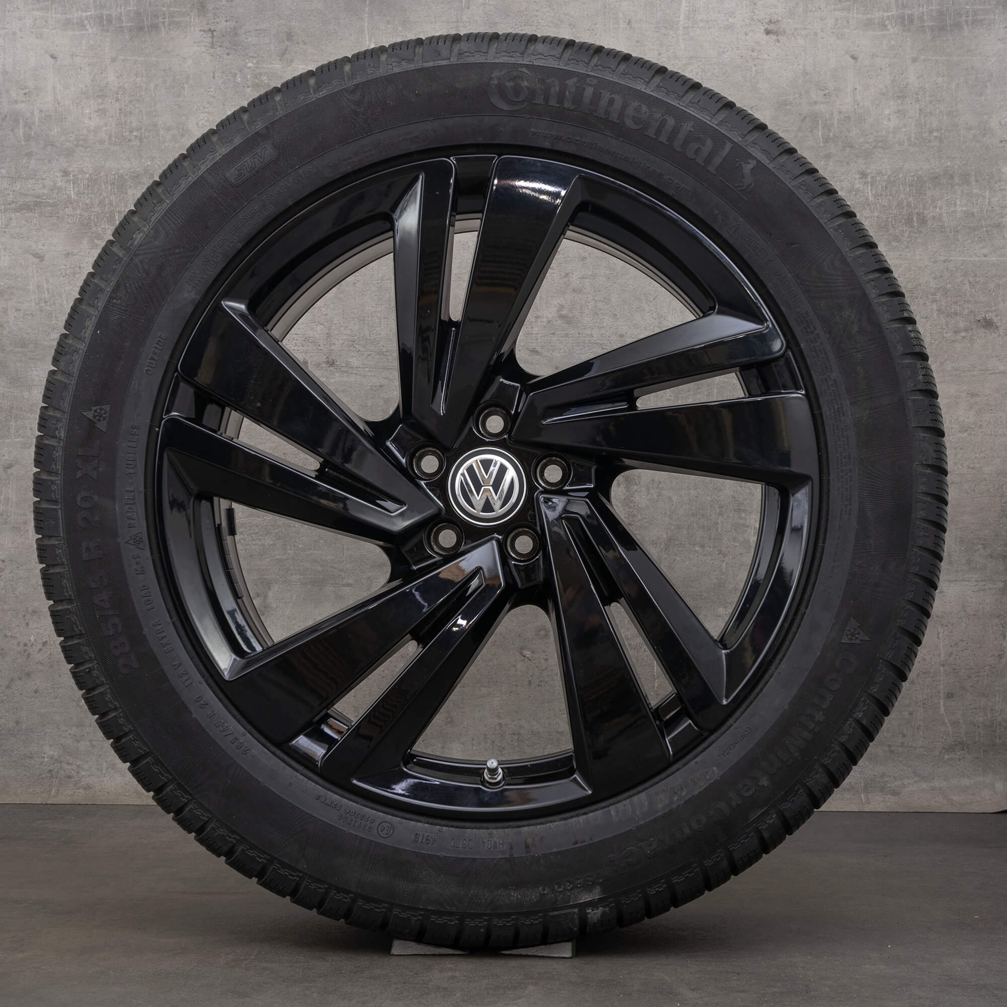 VW Touareg 3 CR winterwielen 20 inch velgen Nevada winterbanden 760601025S