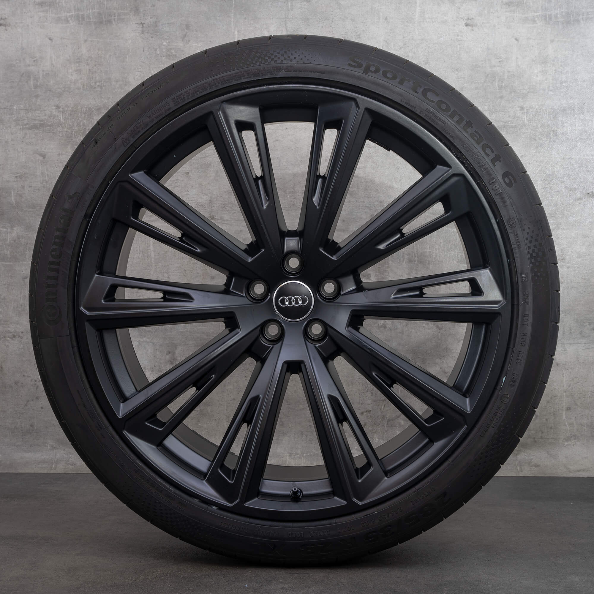 Audi 23 inch velgen Q8 SQ8 4M8 trapezium zomerbanden zomervelgen 4M8601025AT