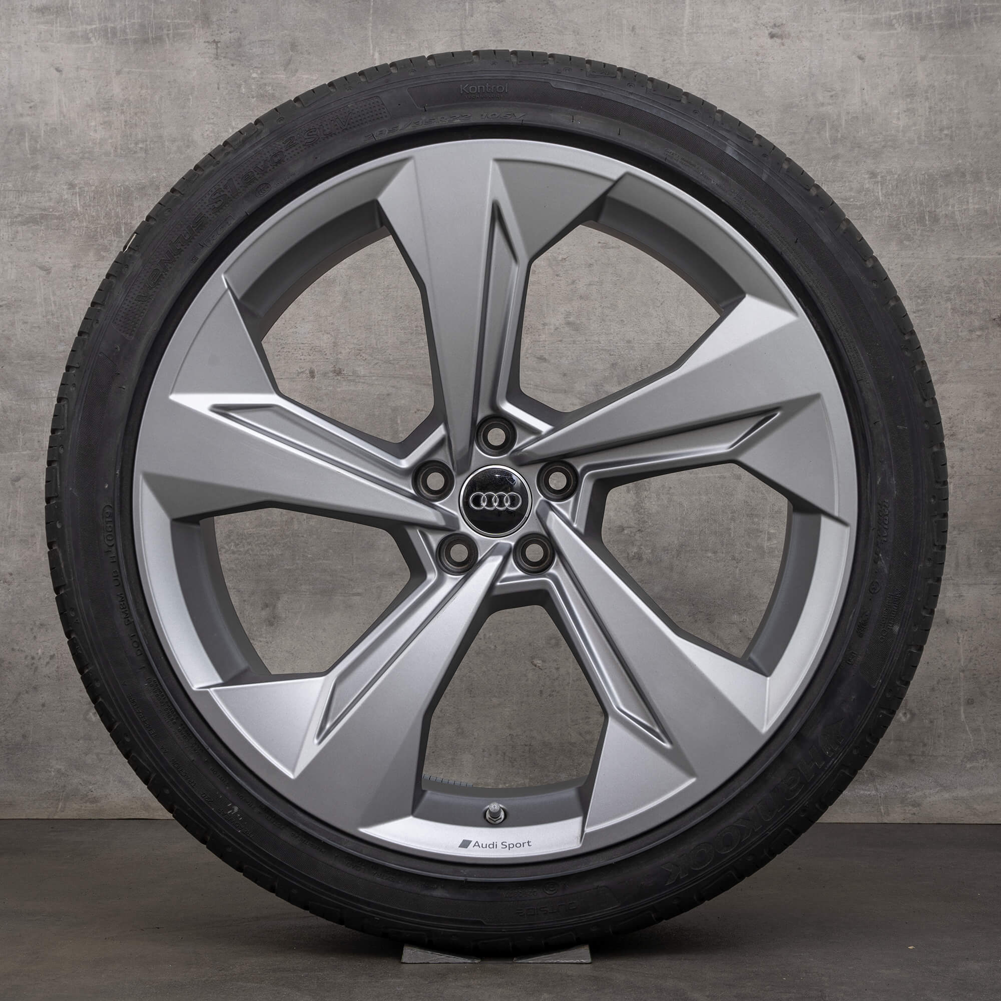 Audi Q7 SQ7 summer wheels tires 22 inch rims 4M Edge 4M0601025CD