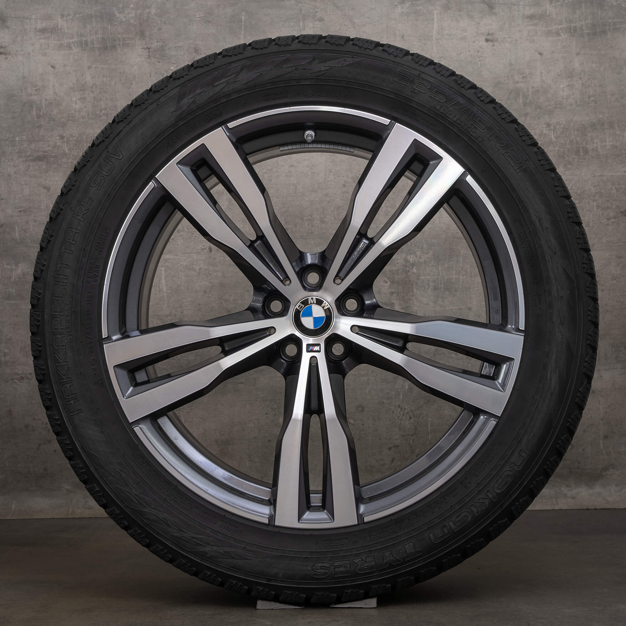 OEM BMW X7 G07 21 inch rims winter tires 754 M 8074220 orbit grey