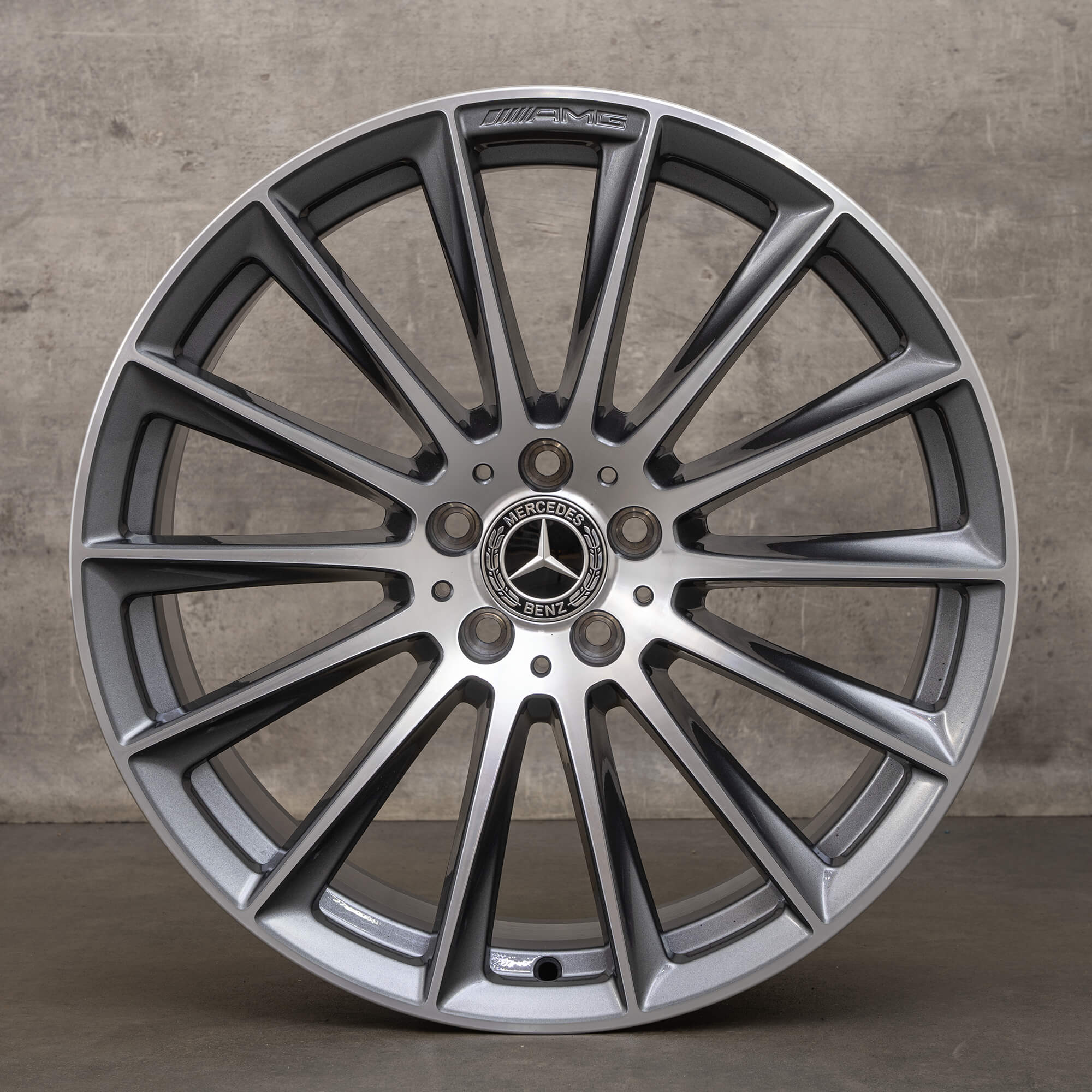 OEM AMG Mercedes W223 V223 20 inch rims A2234011500 NEW