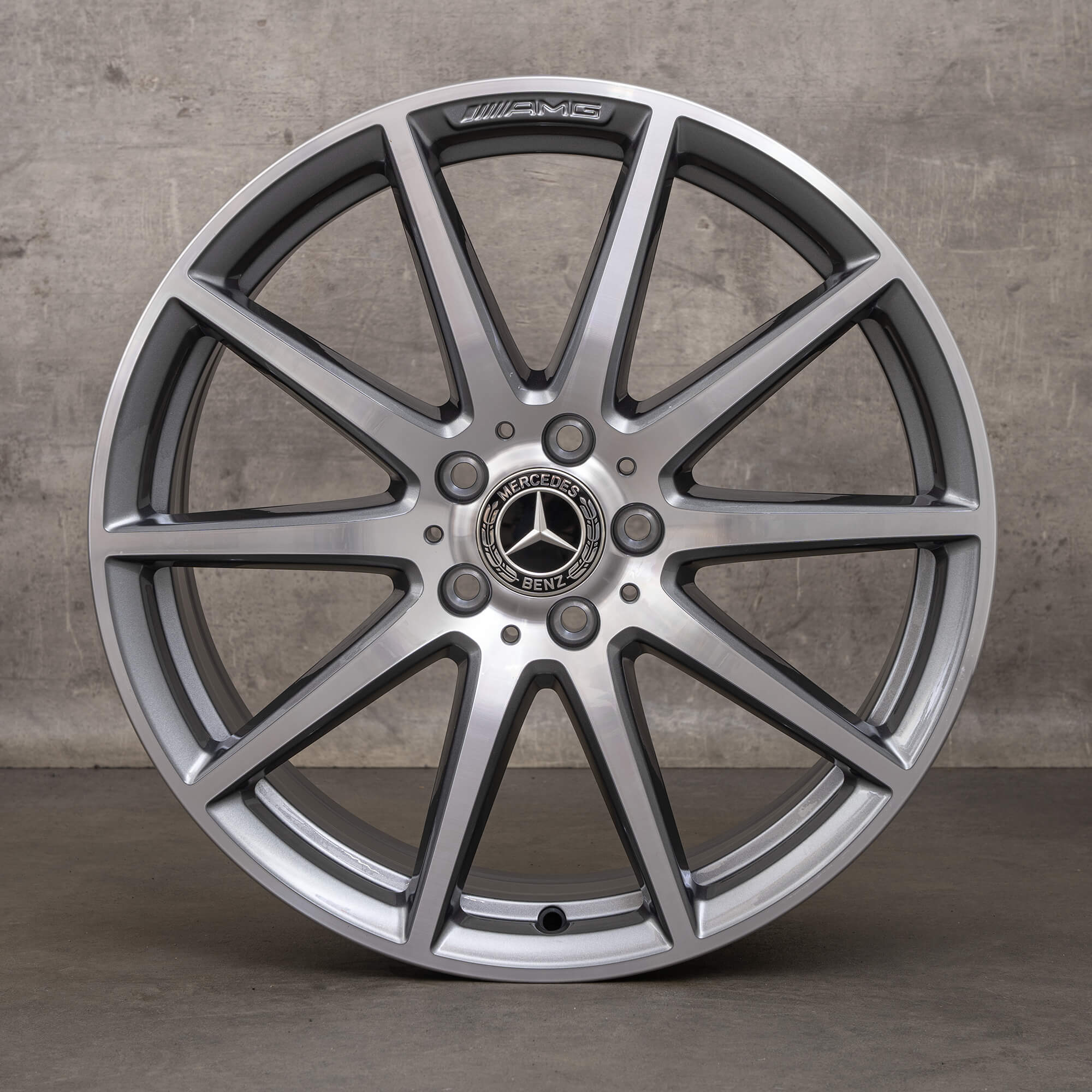 Jantes originais AMG Mercedes Benz W206 C 63 de 19 polegadas A2064016900