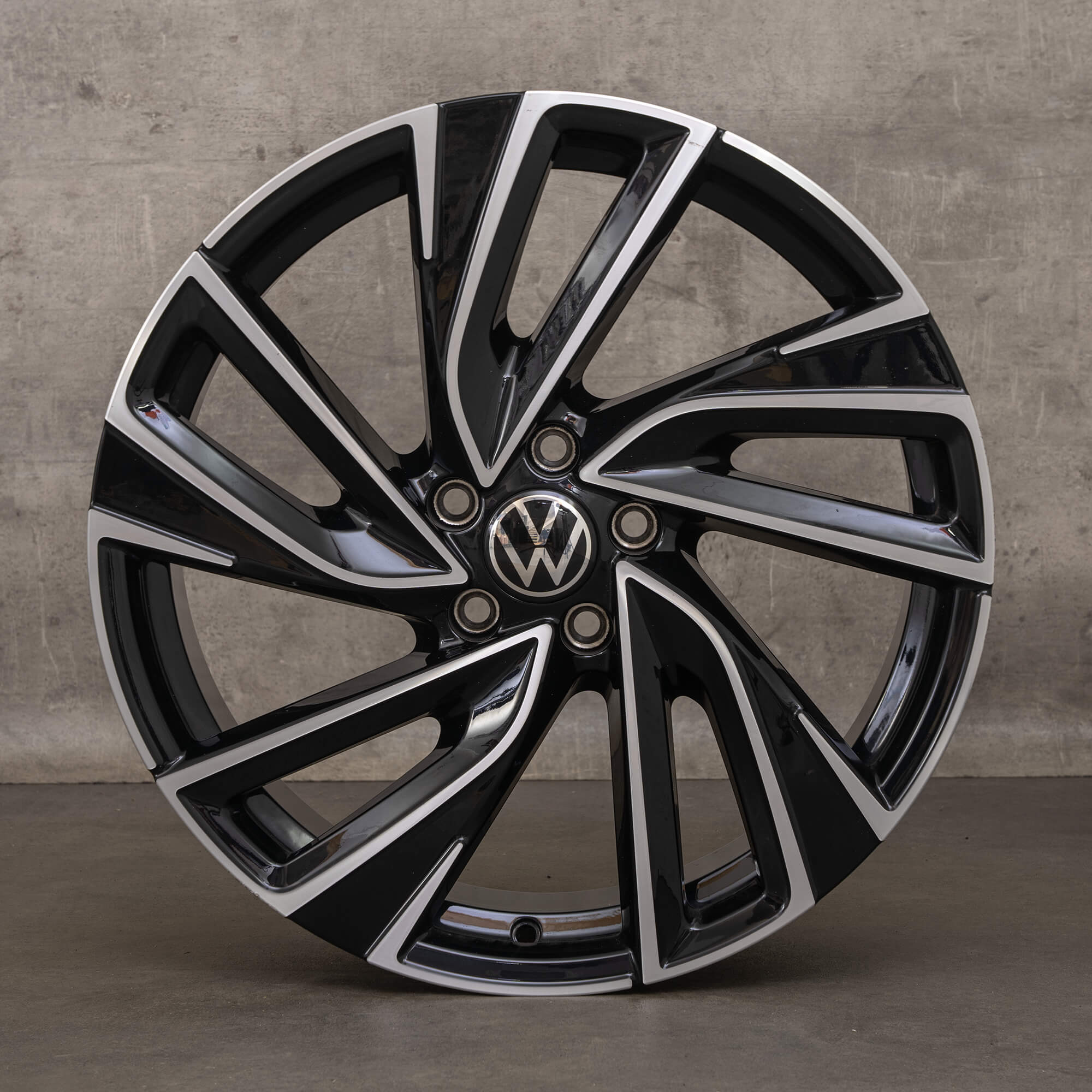 Originele VW Golf 8 GTI GTD GTE R 19 inch velgen Adelaide 5H0601025R zwart