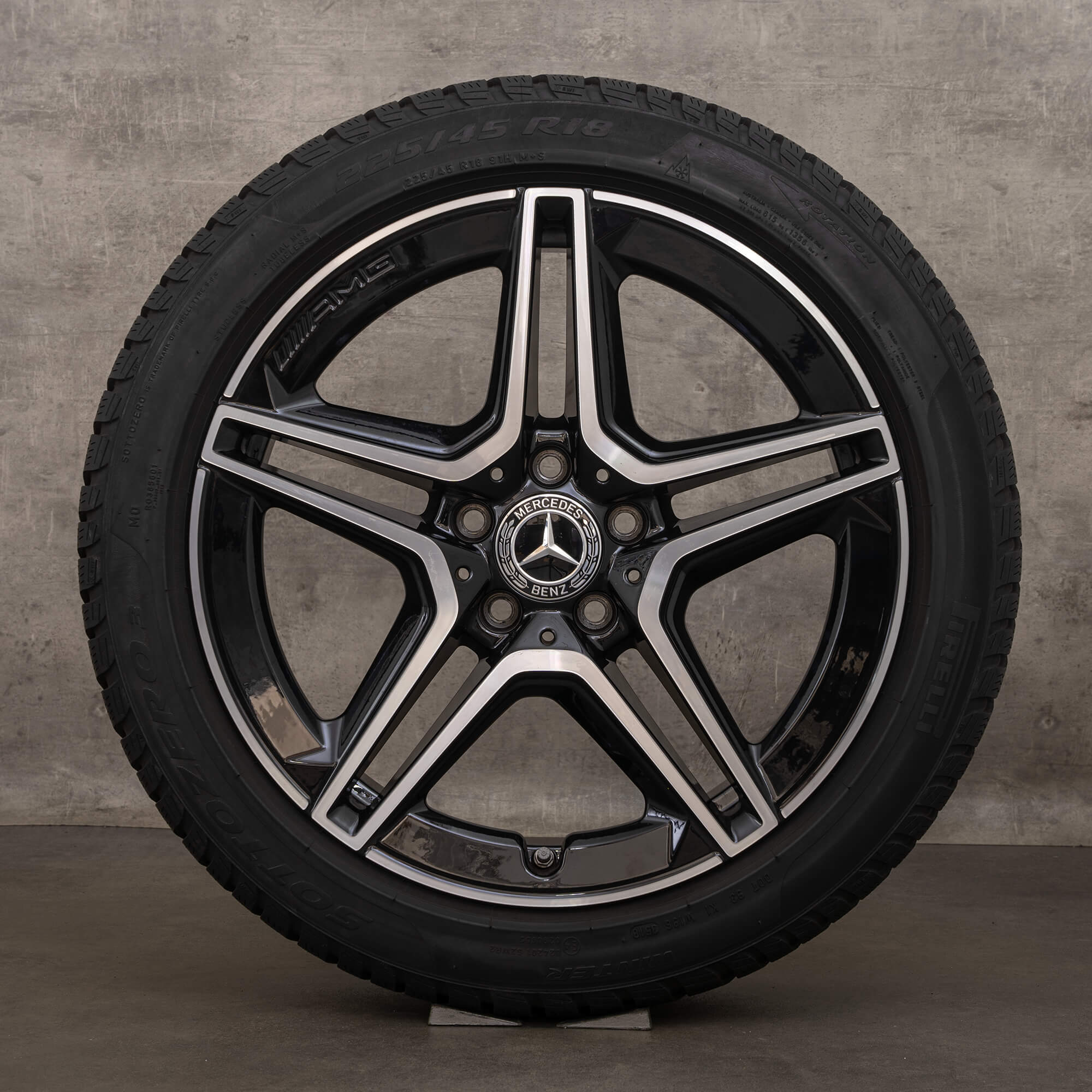 Originele Mercedes Benz AB Klasse CLA AMG winterwielen 18 inch W177 W247