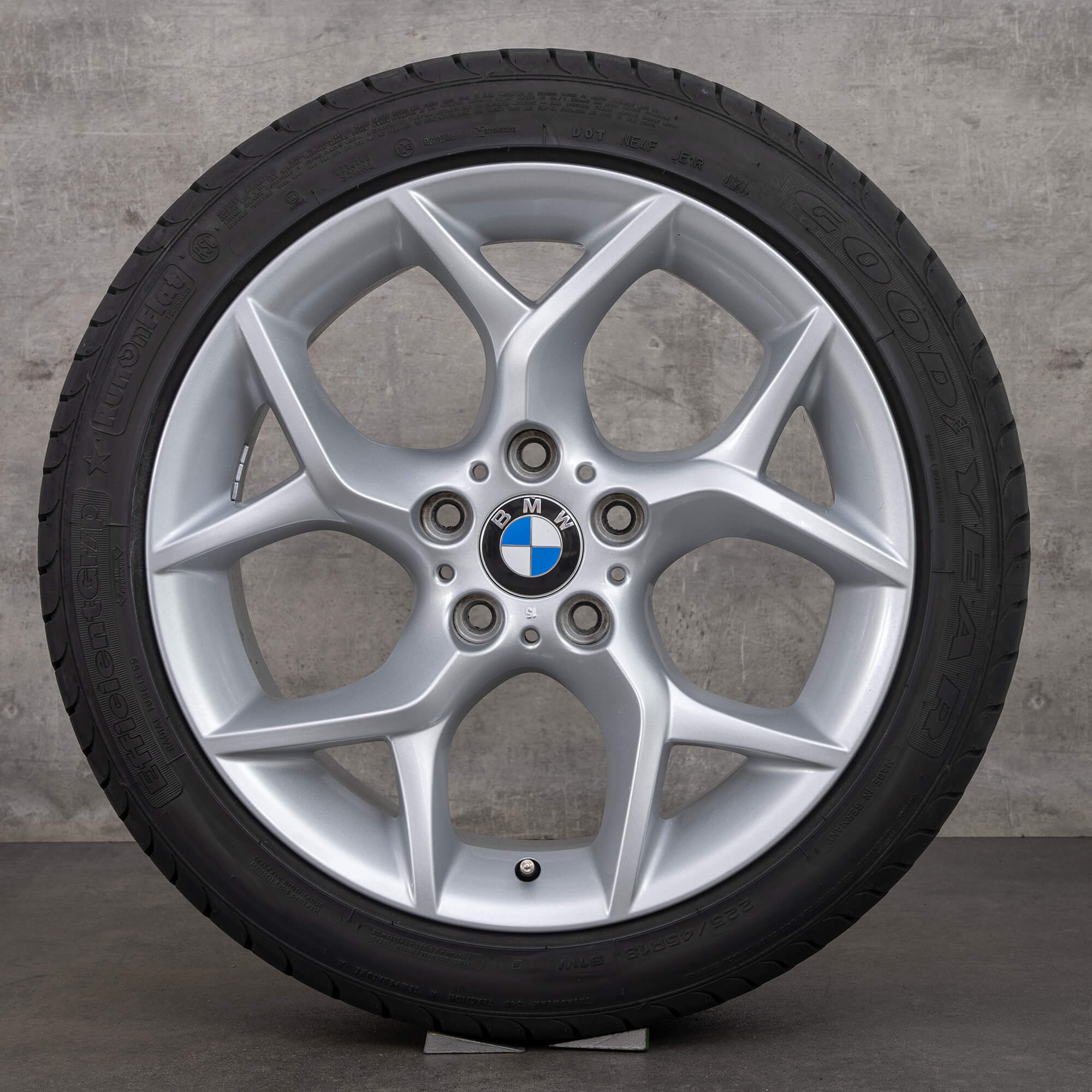 BMW X1 E84 anvelope de vara 6789145 jante 18 inch stil 322 roti vara