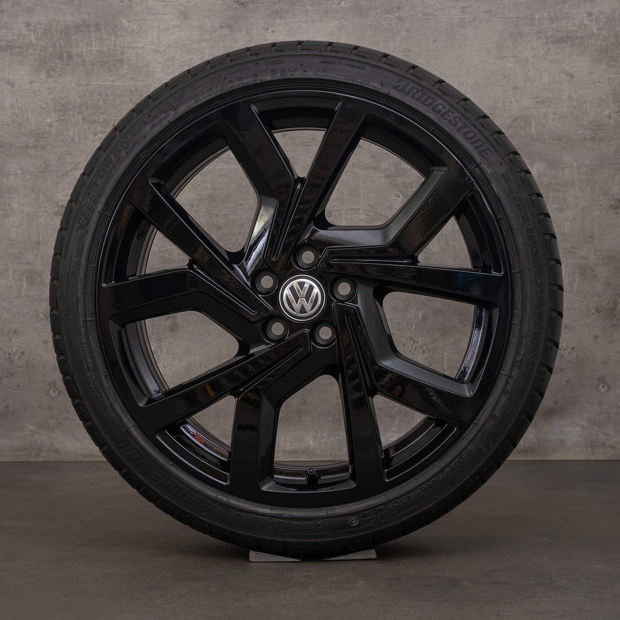 Originele VW Polo GTI VI velgen 18 inch 2G AW zomerbanden Brescia 2G0601025AC