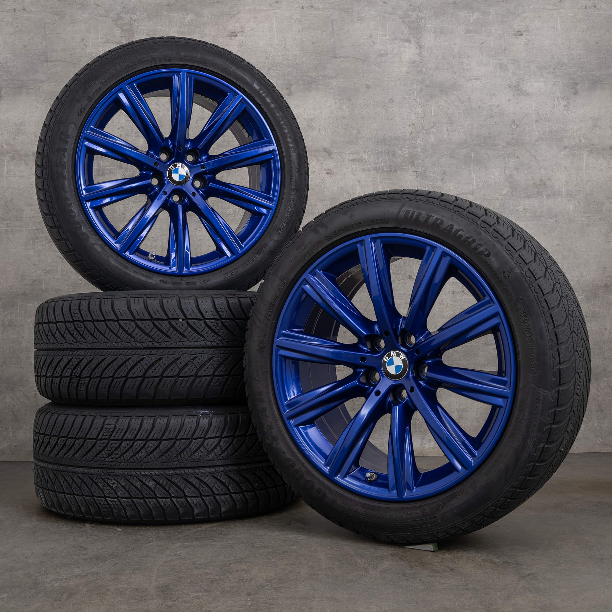 BMW řady 5 G30 G31 zimni alu kola 18 palcové ráfky pneumatiky styl 684 6874441 modrá