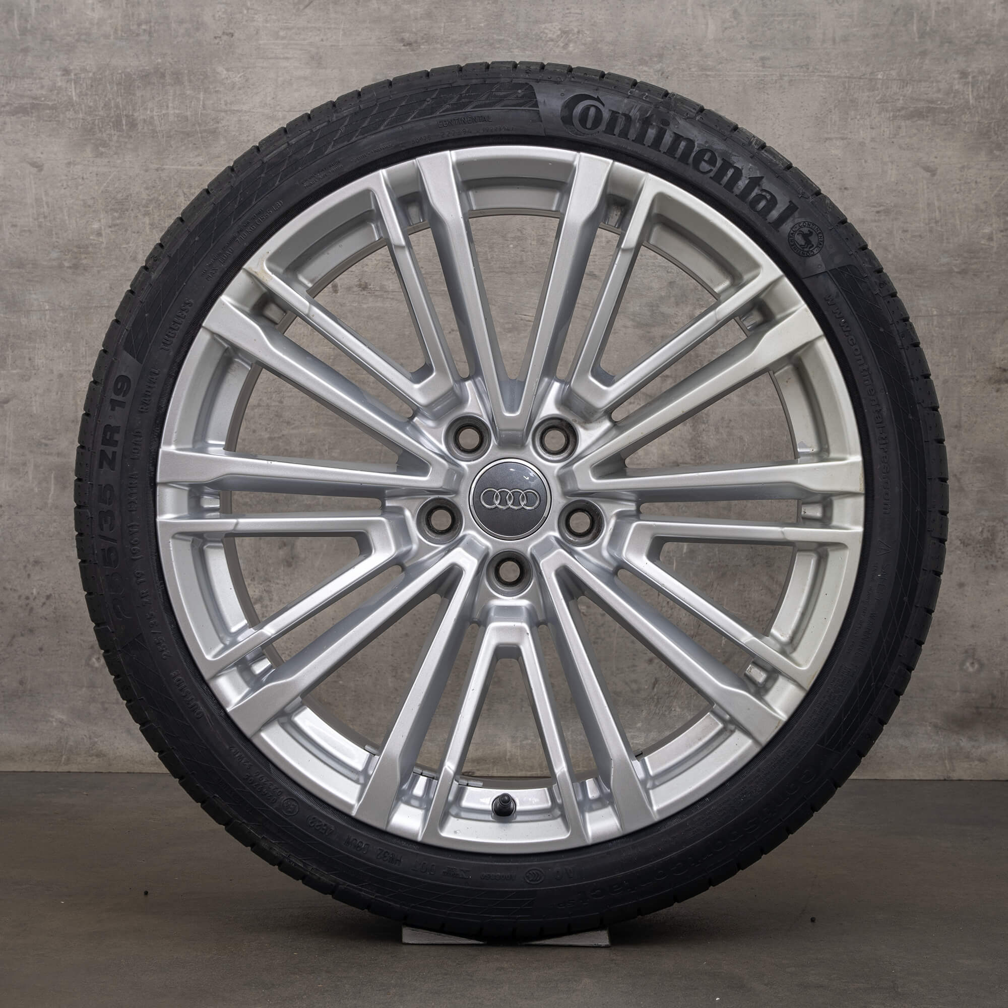 Originele Audi A5 S5 velgen 19 inch F5 8W B9 winterbanden 8W0601025CC zilveren wintervelgen