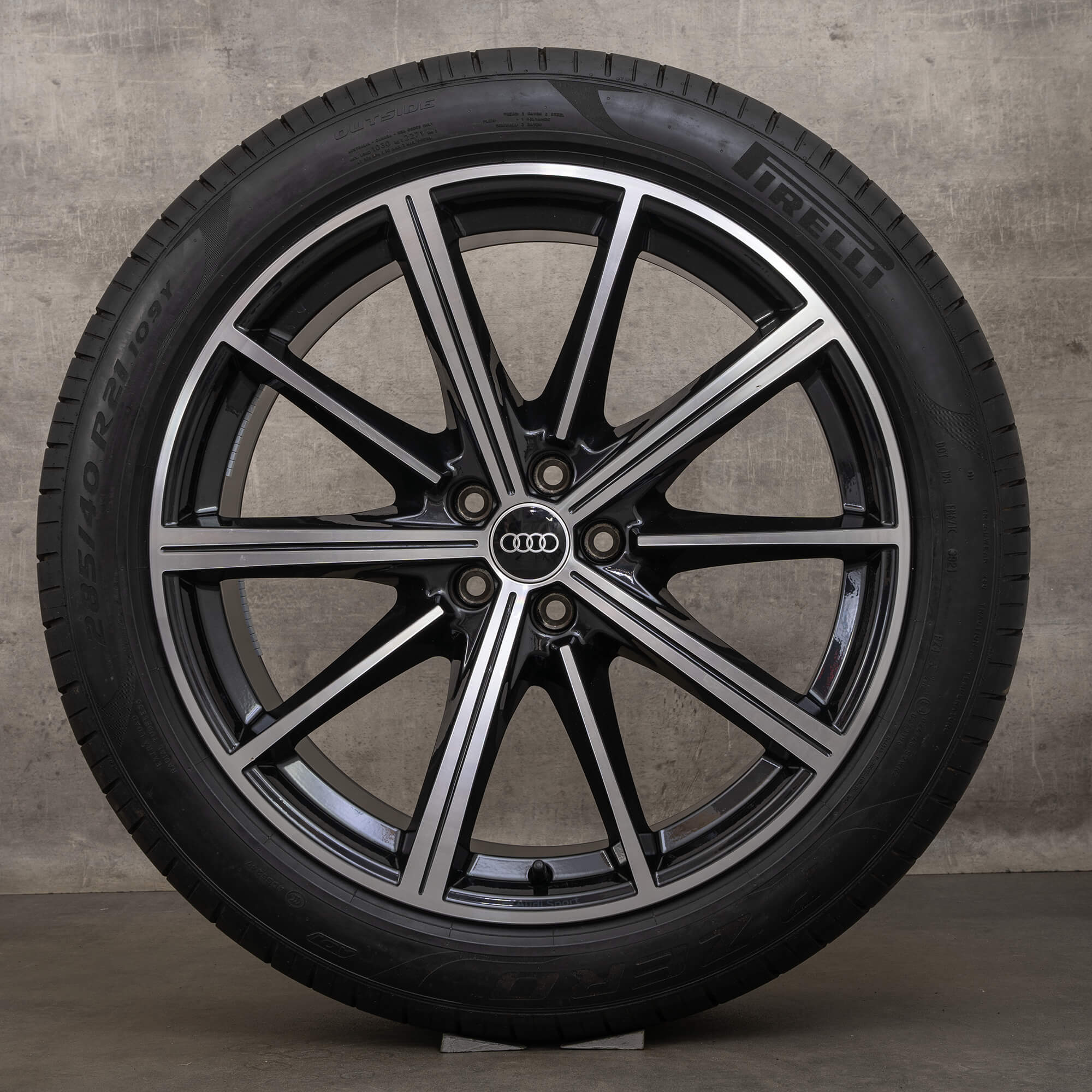 OEM Audi Q7 SQ7 4M 21 inch summer tires rims 4M0601025CC black