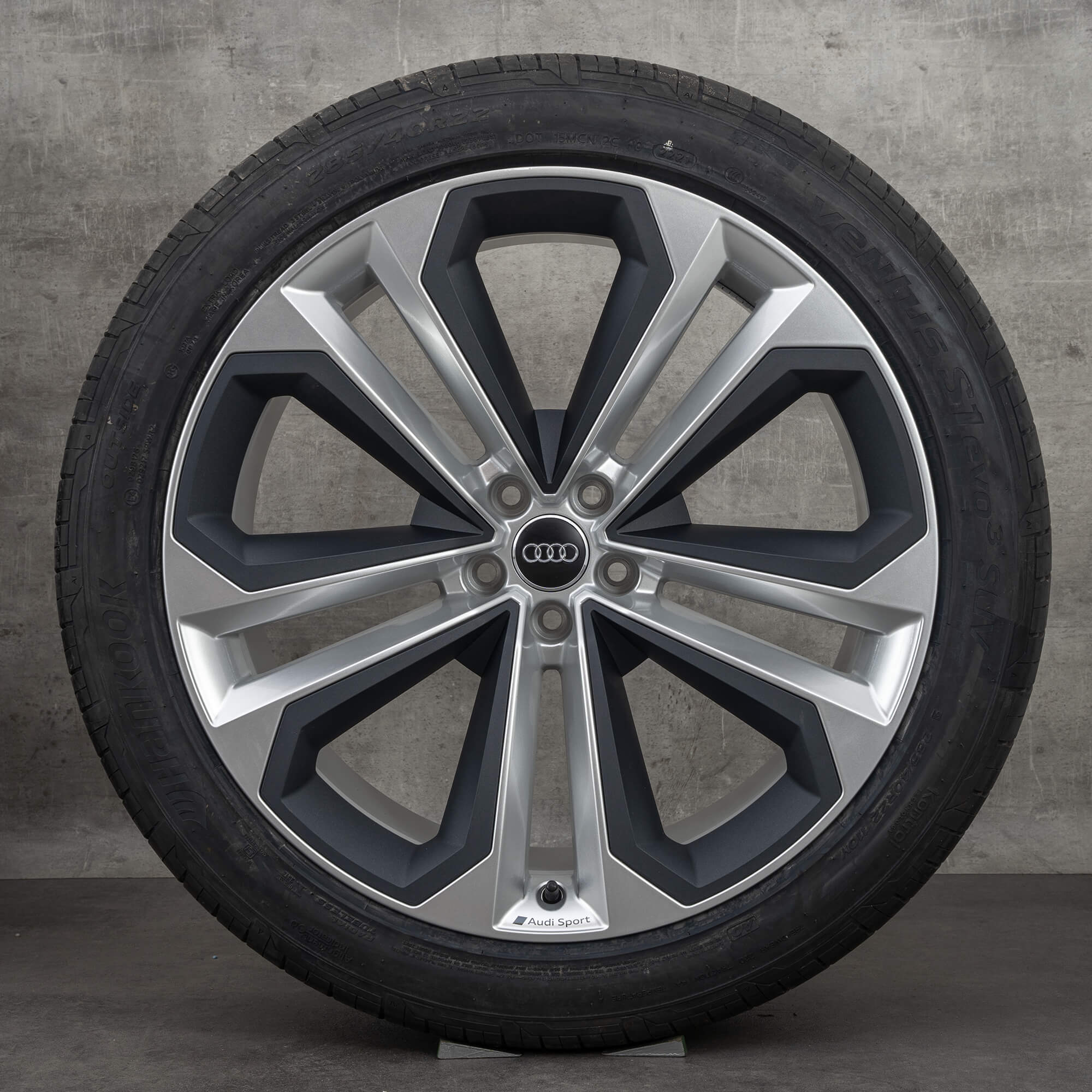 Audi 22 inch velgen Q8 SQ8 4M8 zomerbanden zomervelgen 4M8601025AN NIEUW