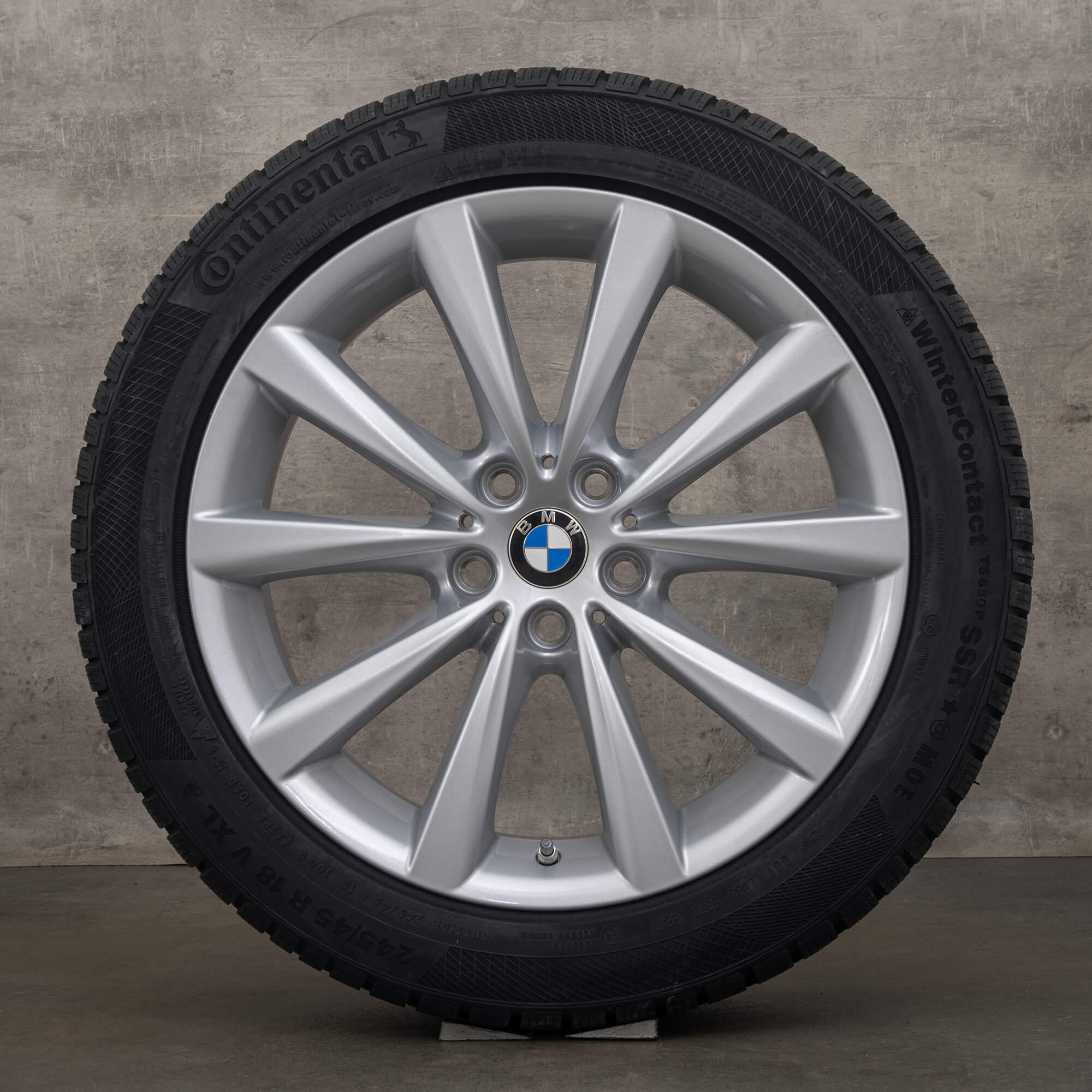 Originální zimni alu kola BMW řady 5 8 18palcová G30 G31 G14 G15 G16 styl ráfků 642 6867338 stříbrná