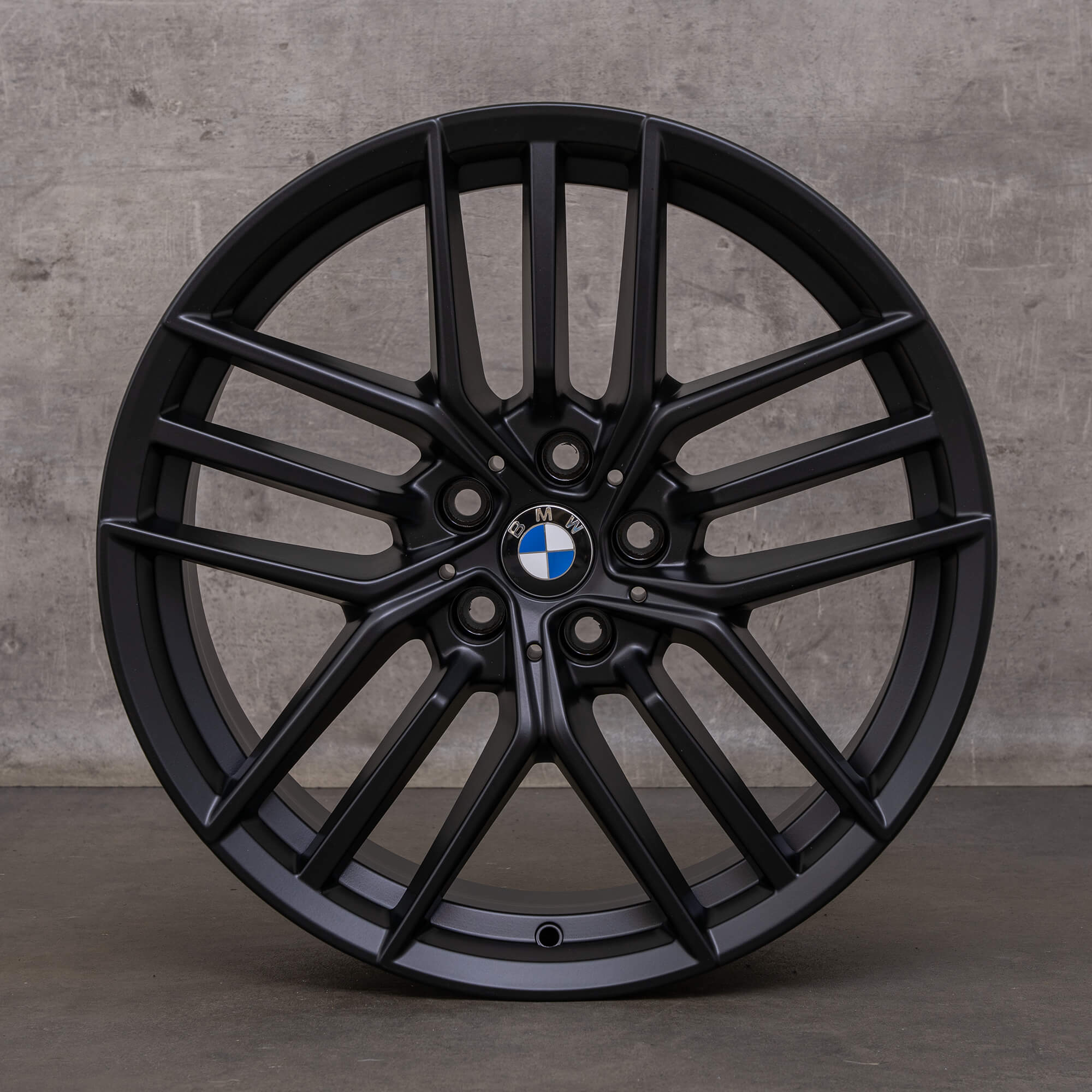 OEM BMW 5 Series i5 rims 19 inch G60 G61 Styling 933 5A324D6 black matt NEW