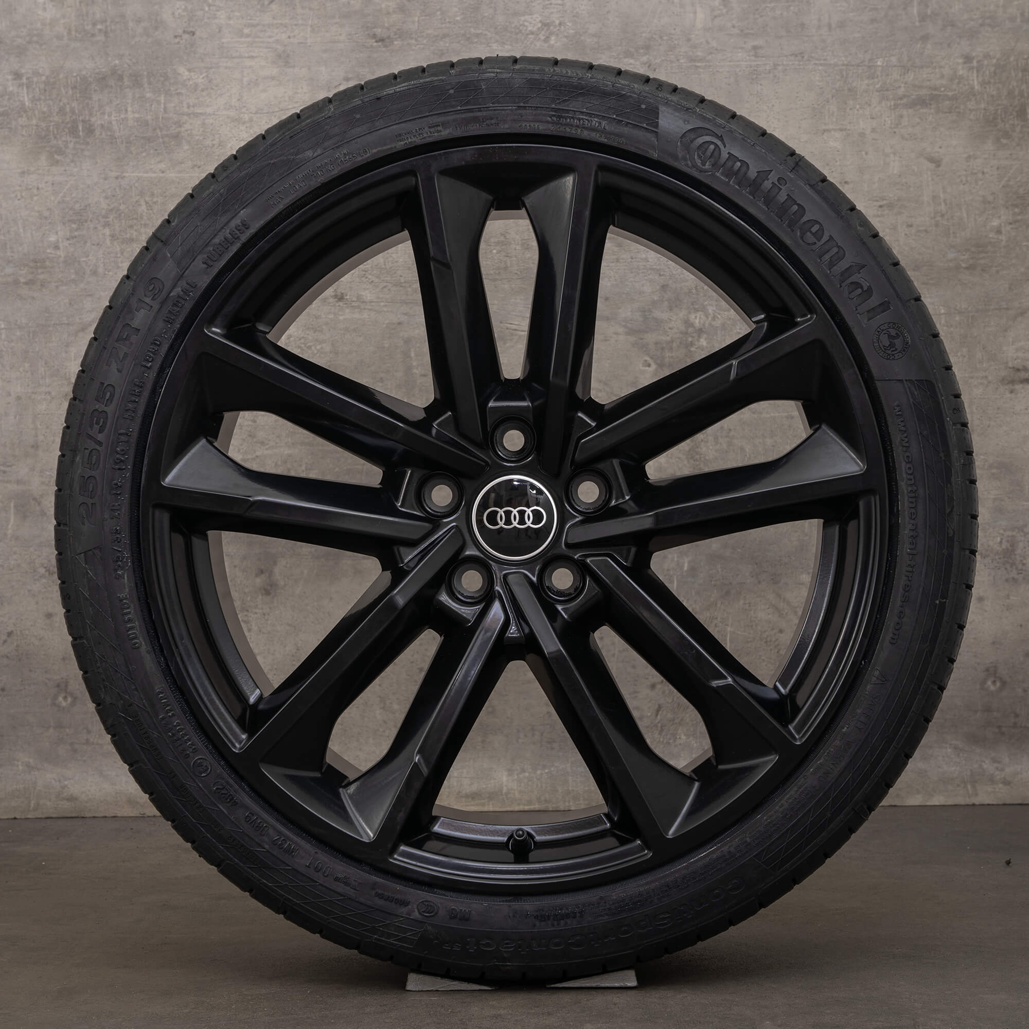 OEM Audi A5 S5 F5 8W B9 19 inch summer tires rims 8W0601025DC black